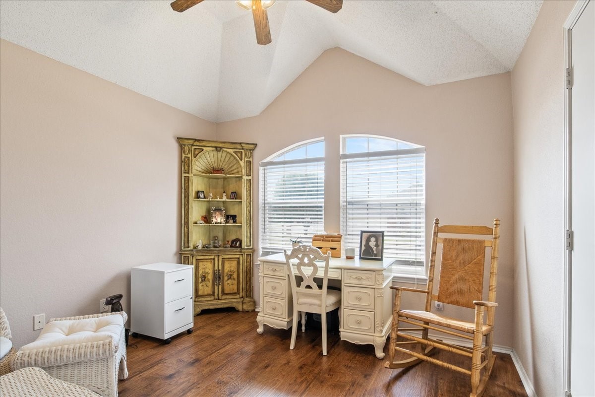 541 Pleasant Valley Drive