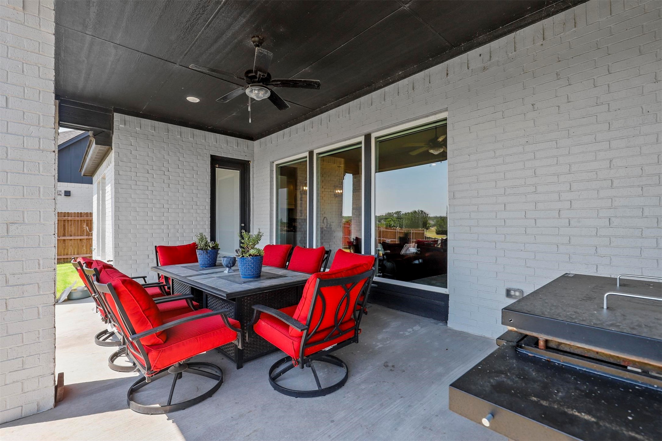 1337 Crown Valley Drive