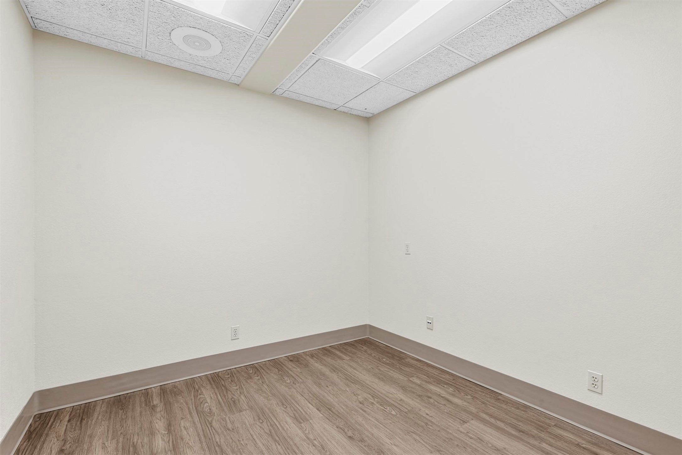 11801 South Freeway Unit: 334