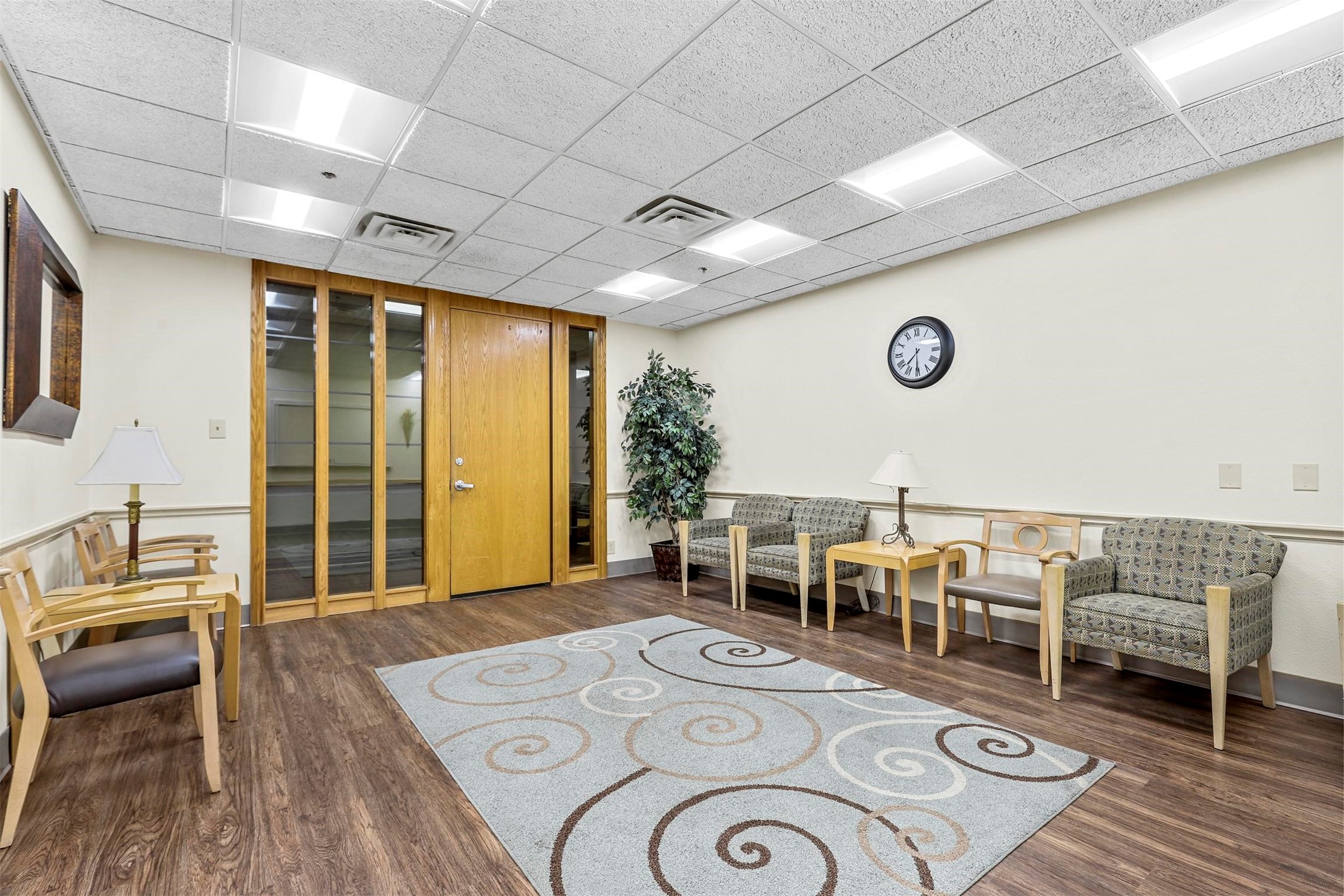 11801 South Freeway Unit: 330