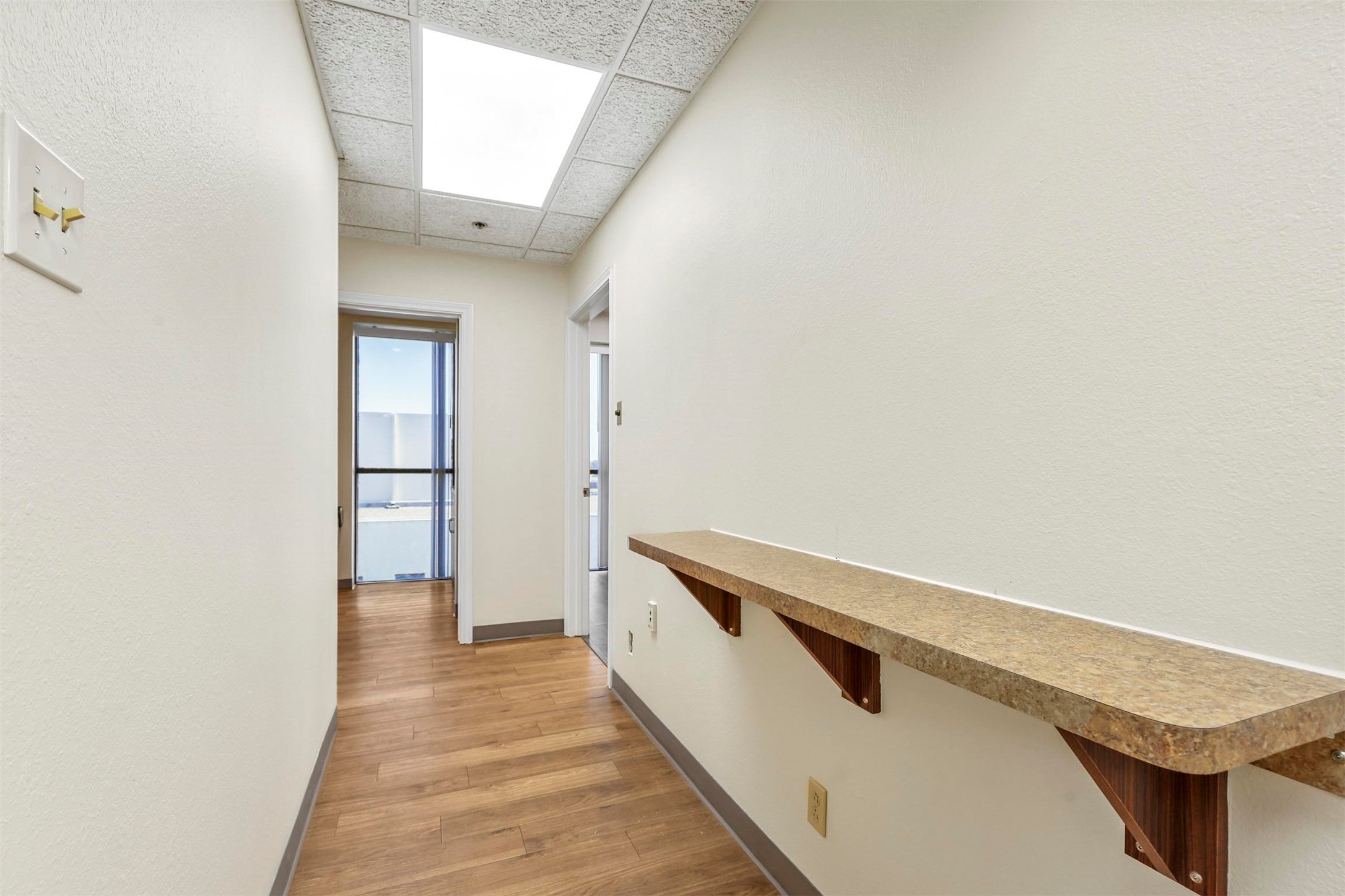 11801 South Freeway Unit: 330