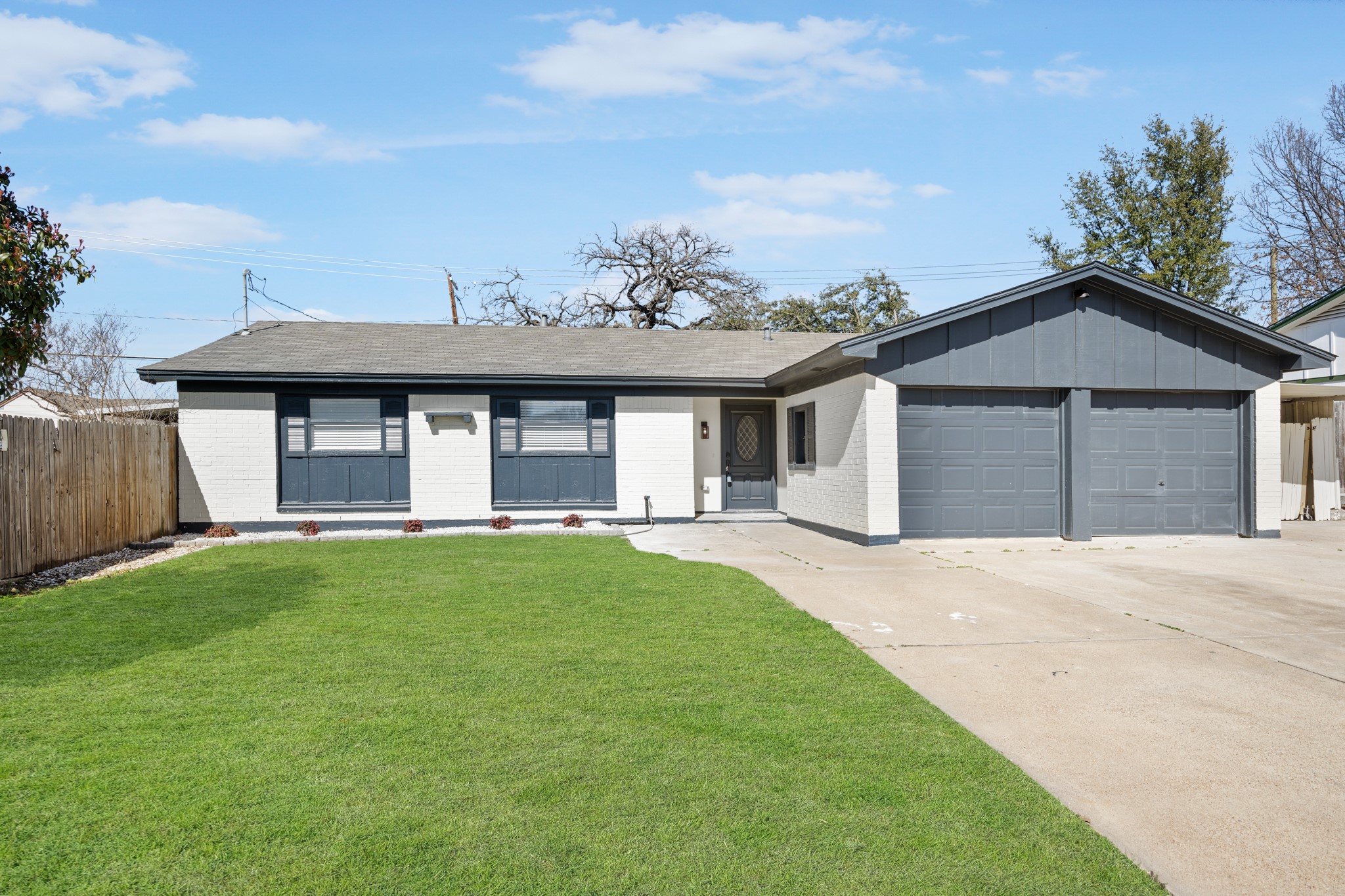 1821 Schumac Lane