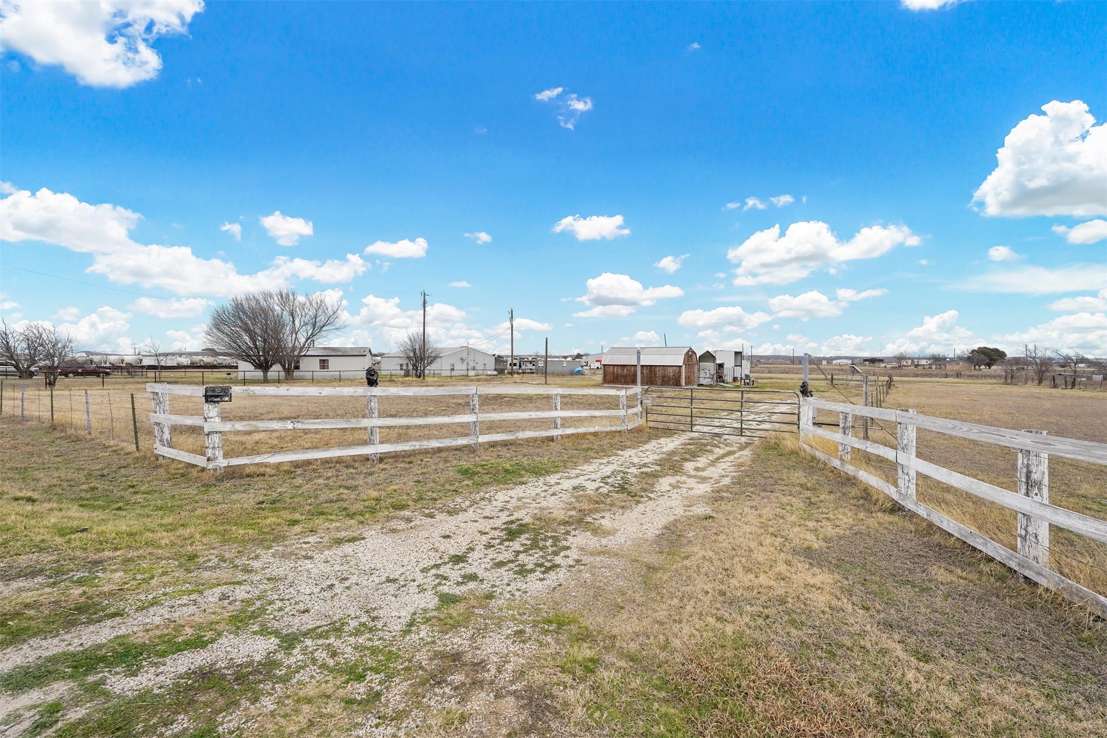 4008 County Road 1018