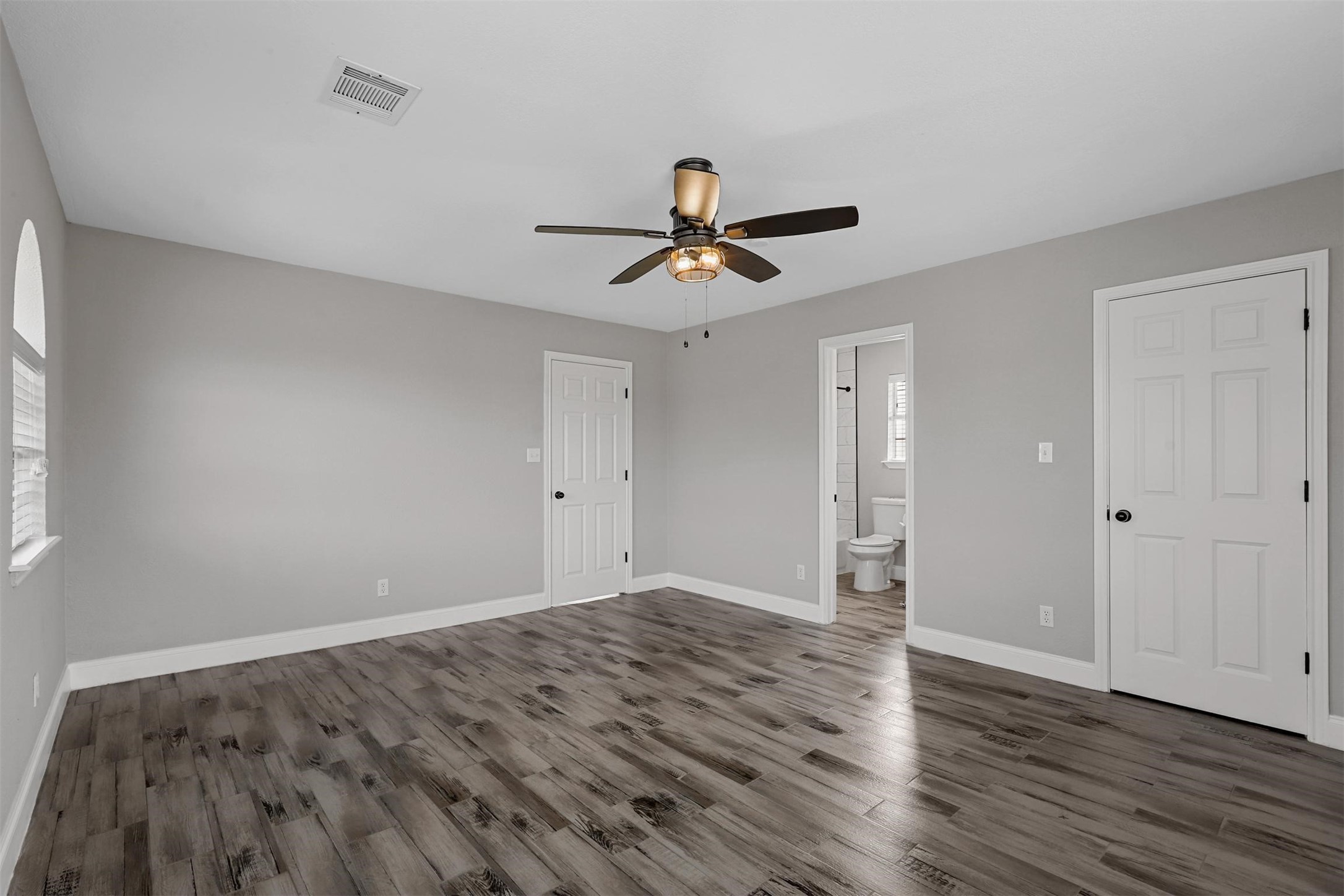 2608 Emerald Forest Drive