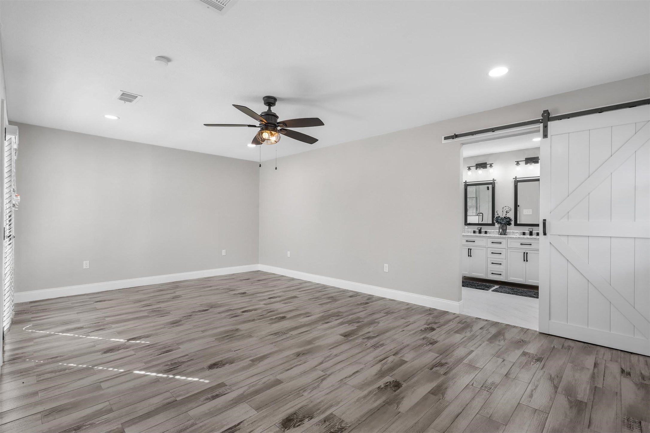 2608 Emerald Forest Drive