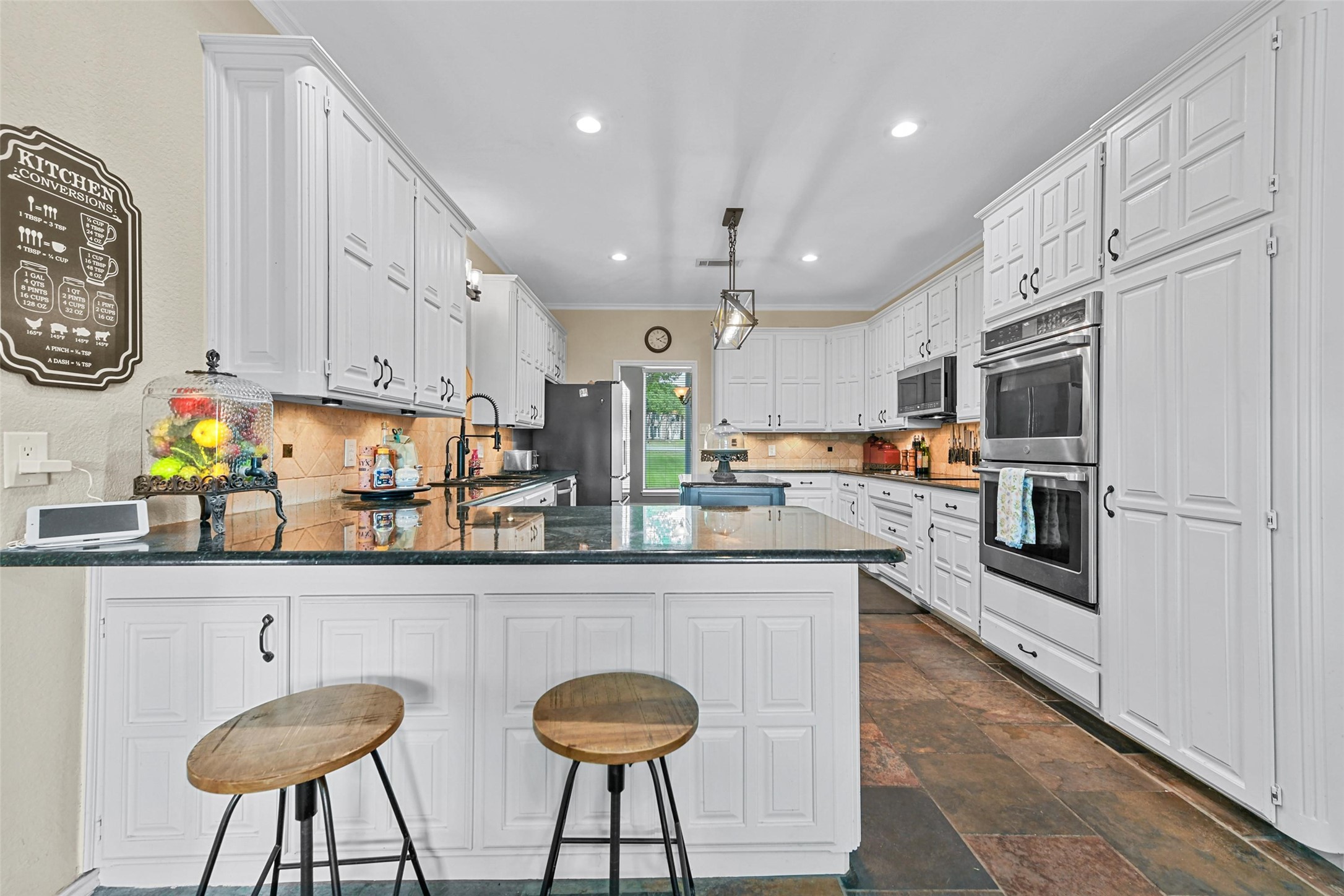 1100 W Cleburne Road