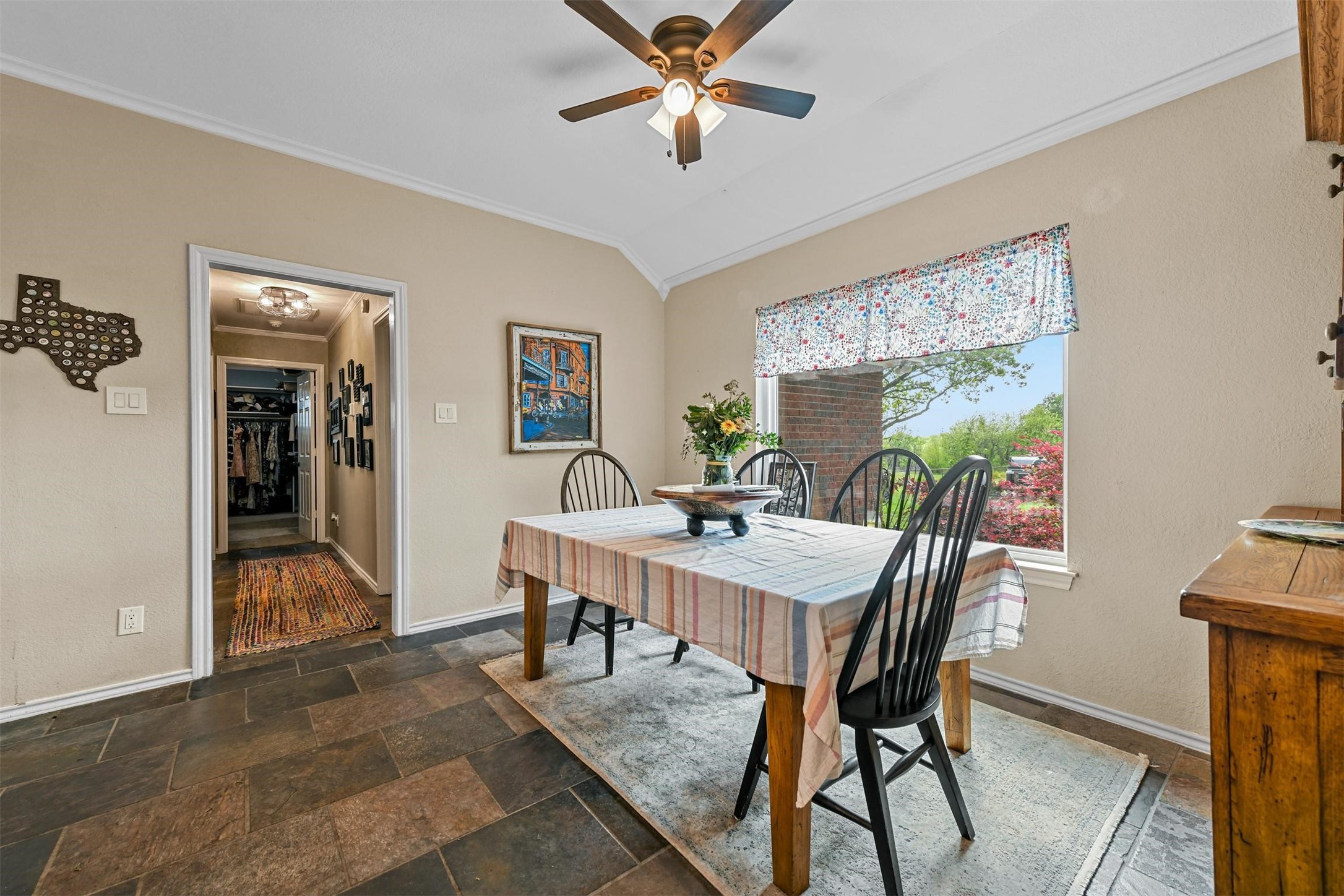 1100 W Cleburne Road