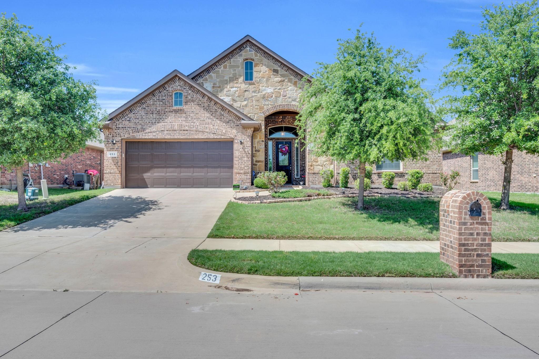 253 Ashlawn Drive