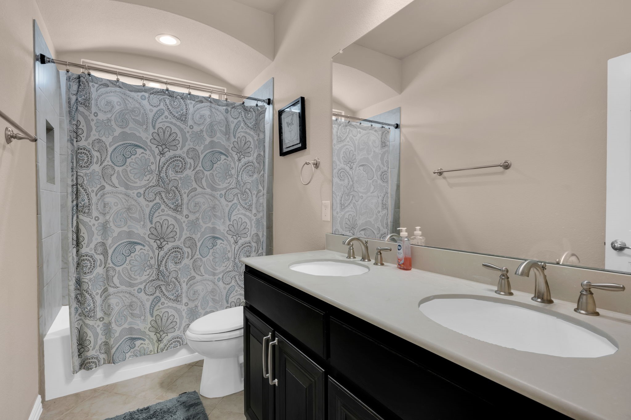 253 Ashlawn Drive
