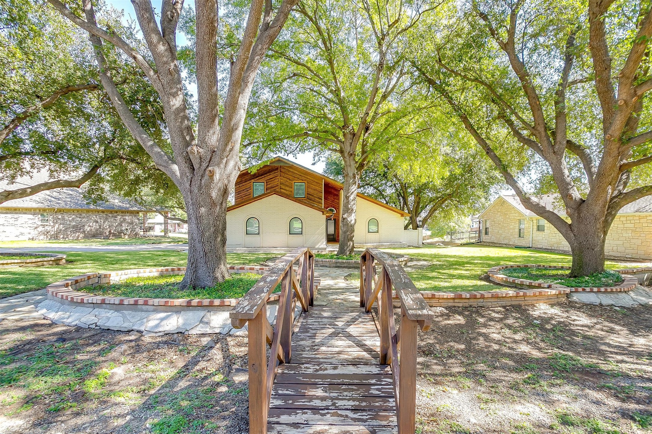 4045 Dakota Trail