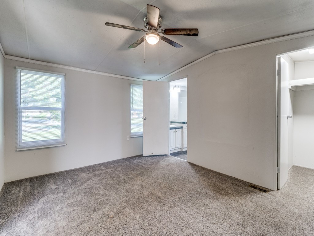 105 N Commerce Street