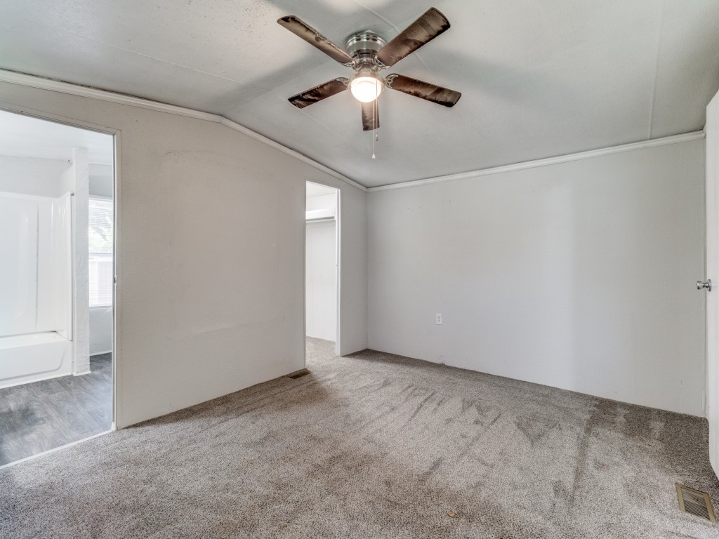 105 N Commerce Street