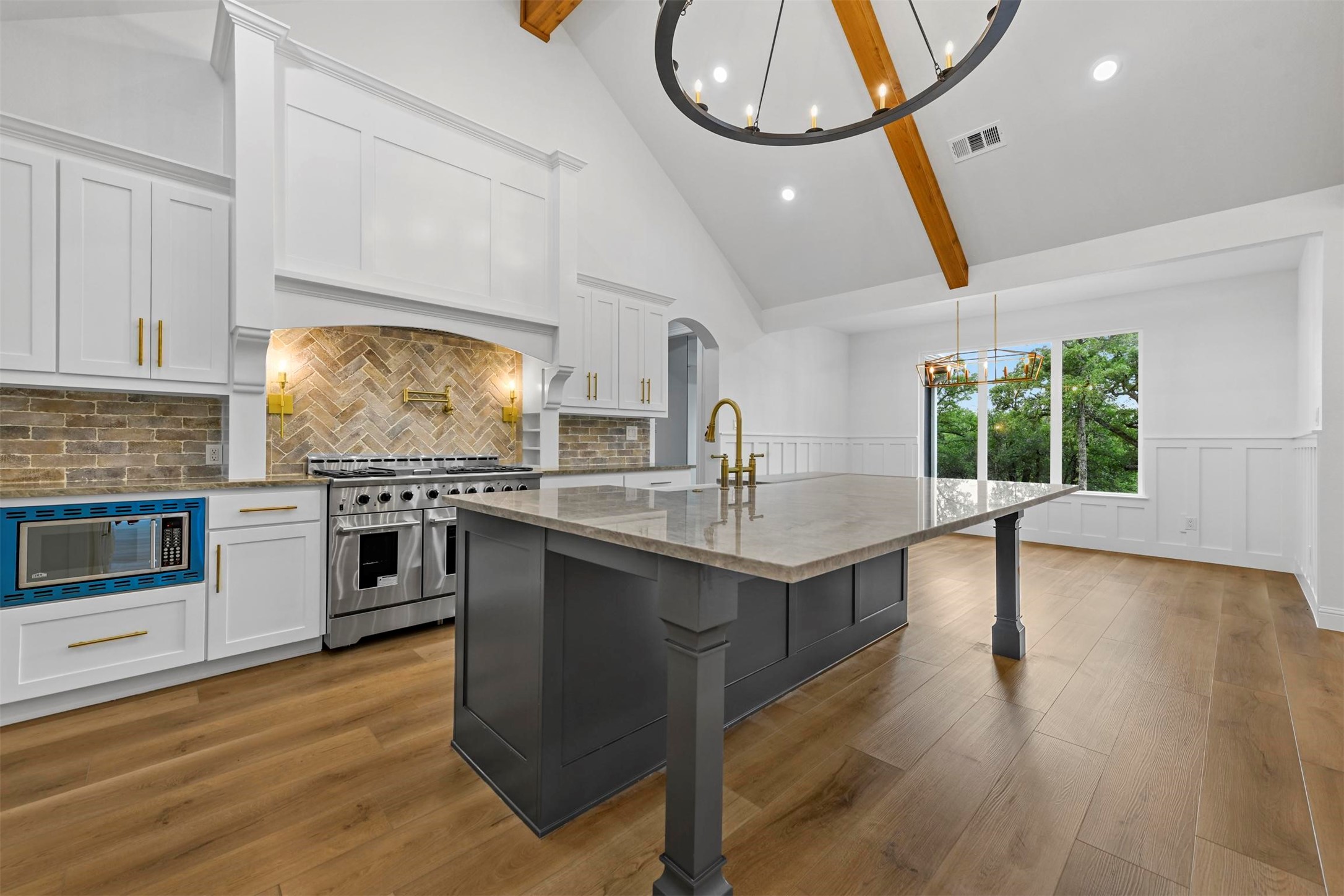 193 Mountain View Court