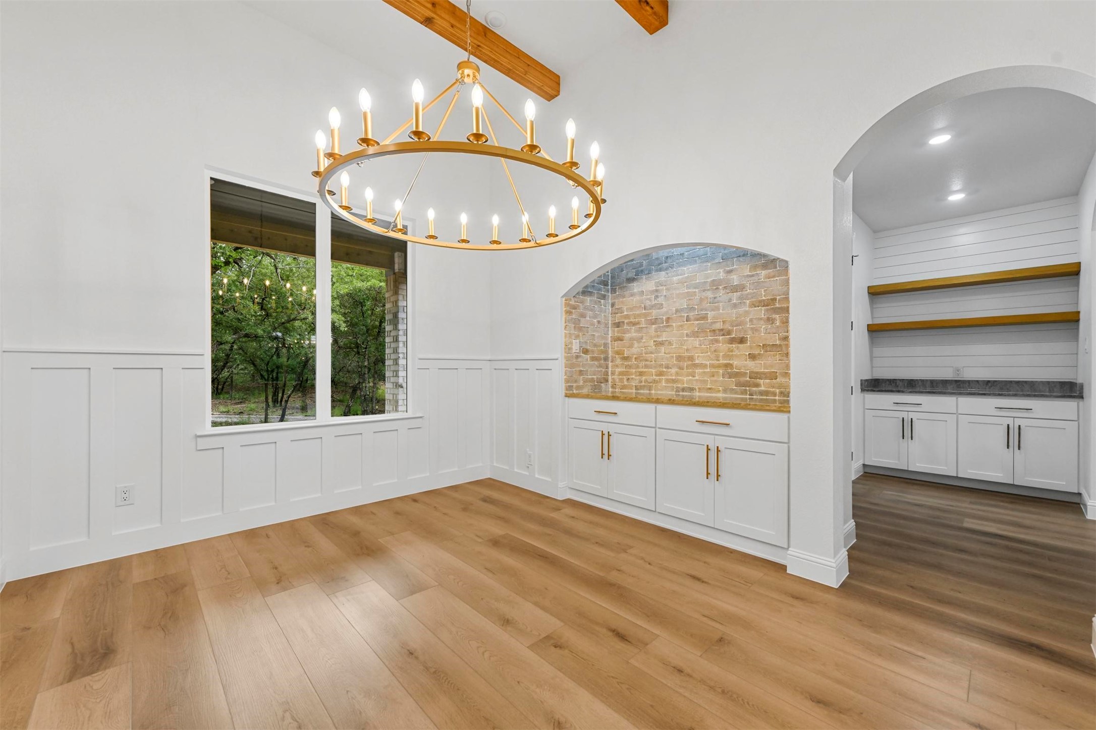 193 Mountain View Court