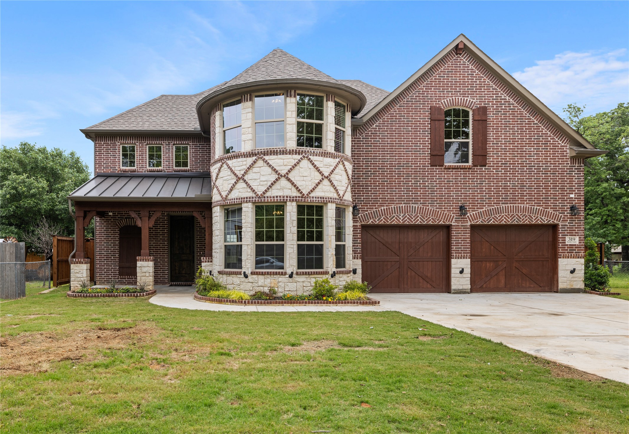 319 Sandy Lane