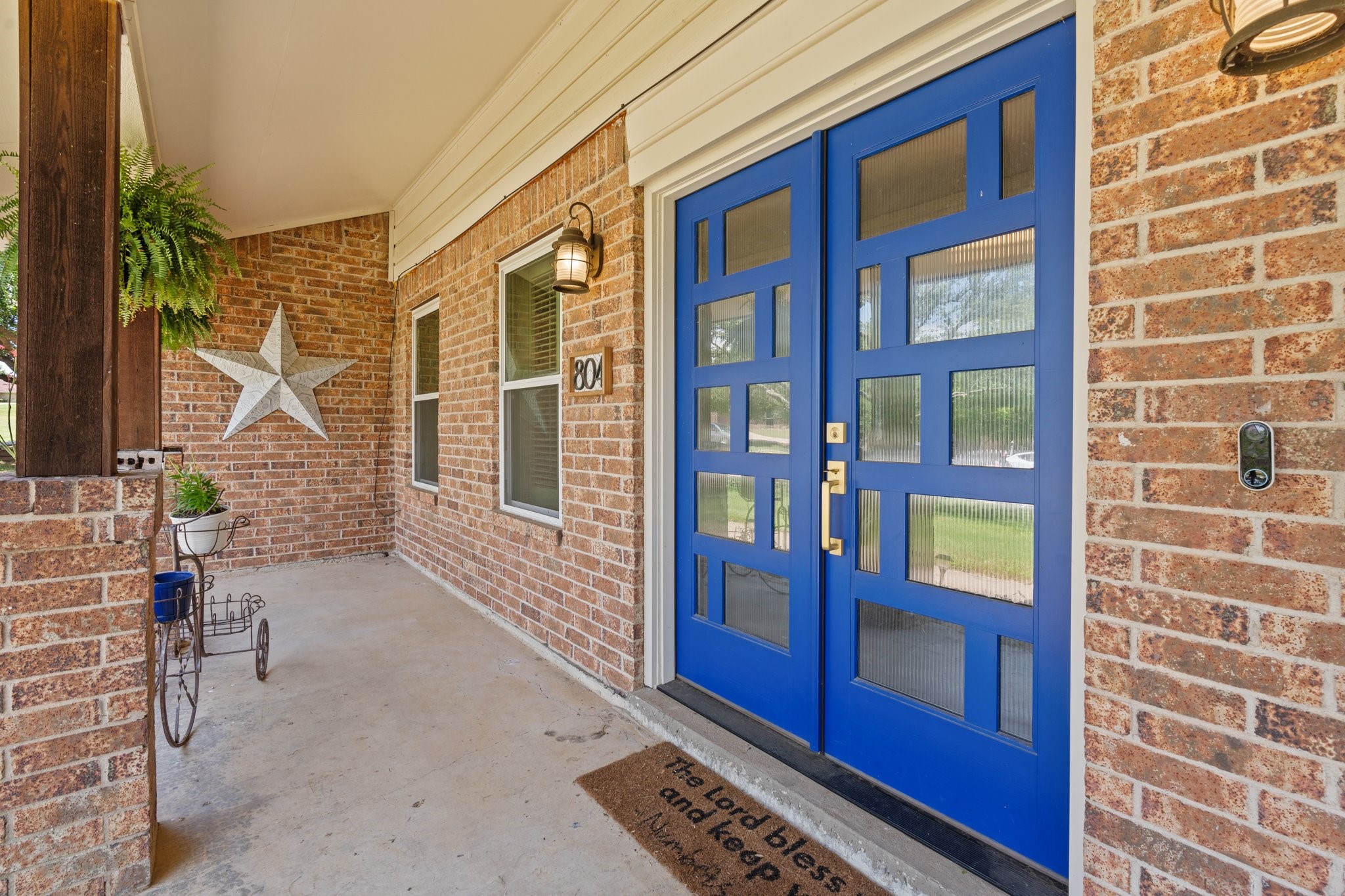 804 Country Club Drive