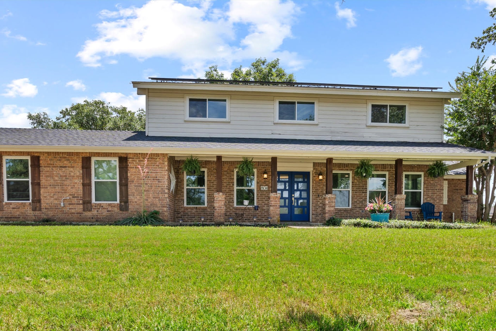 804 Country Club Drive