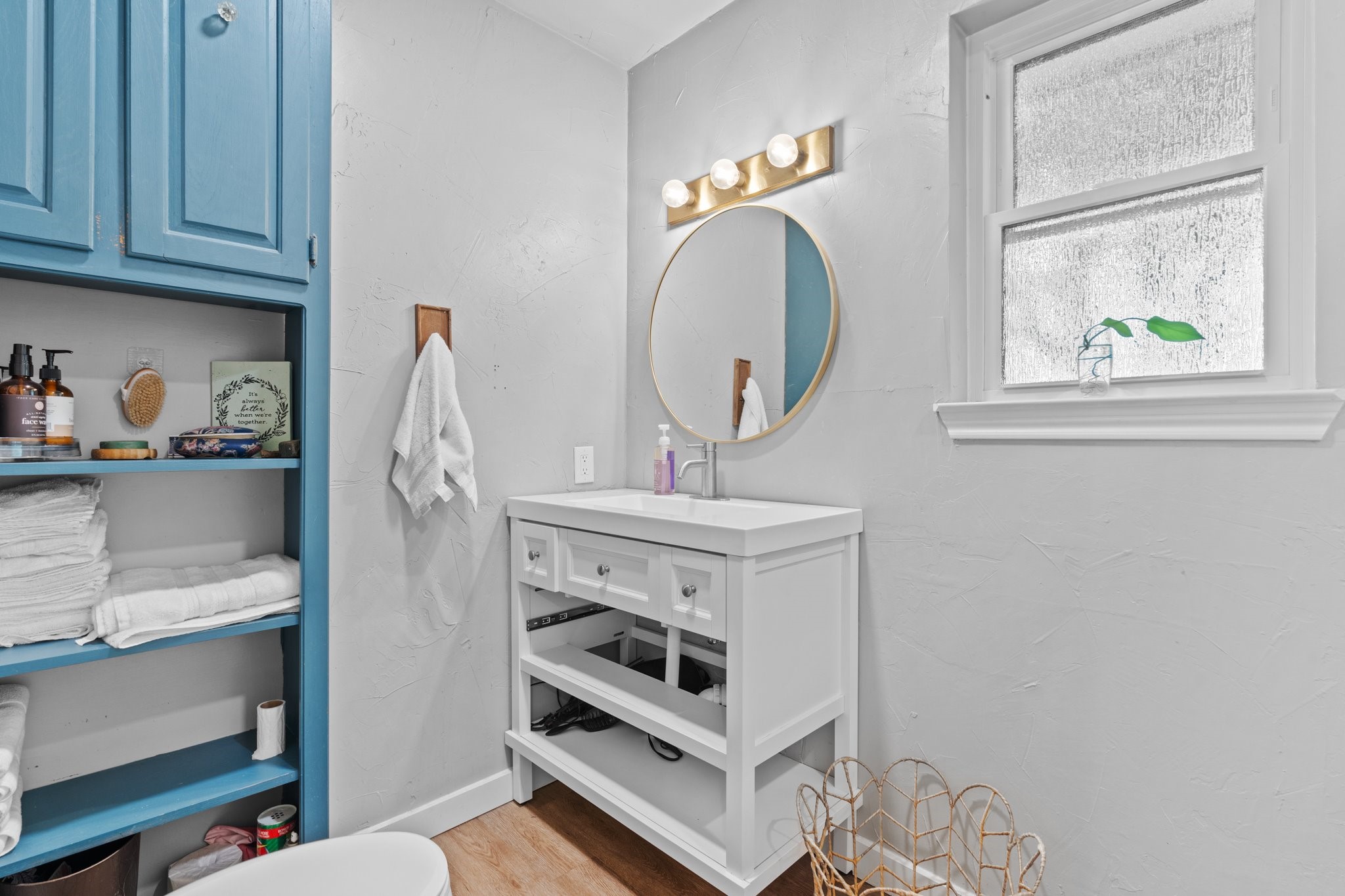 804 Country Club Drive