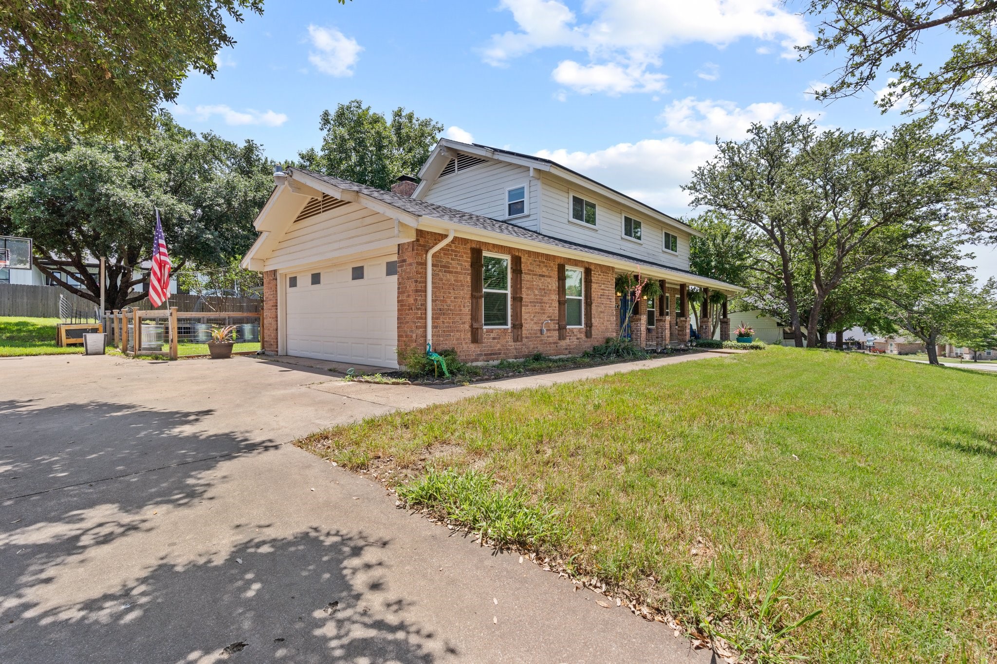 804 Country Club Drive