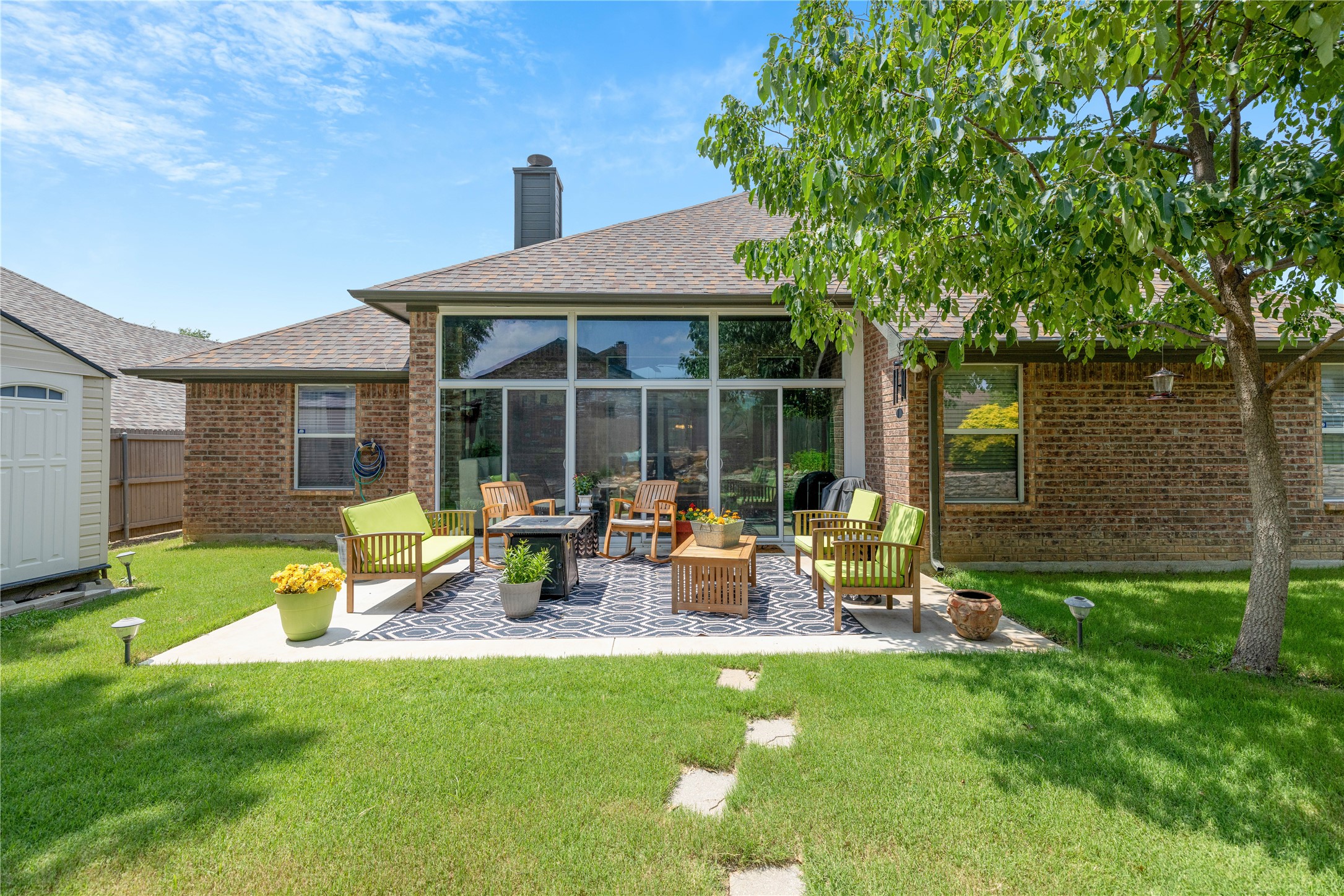 927 White Marlin Drive