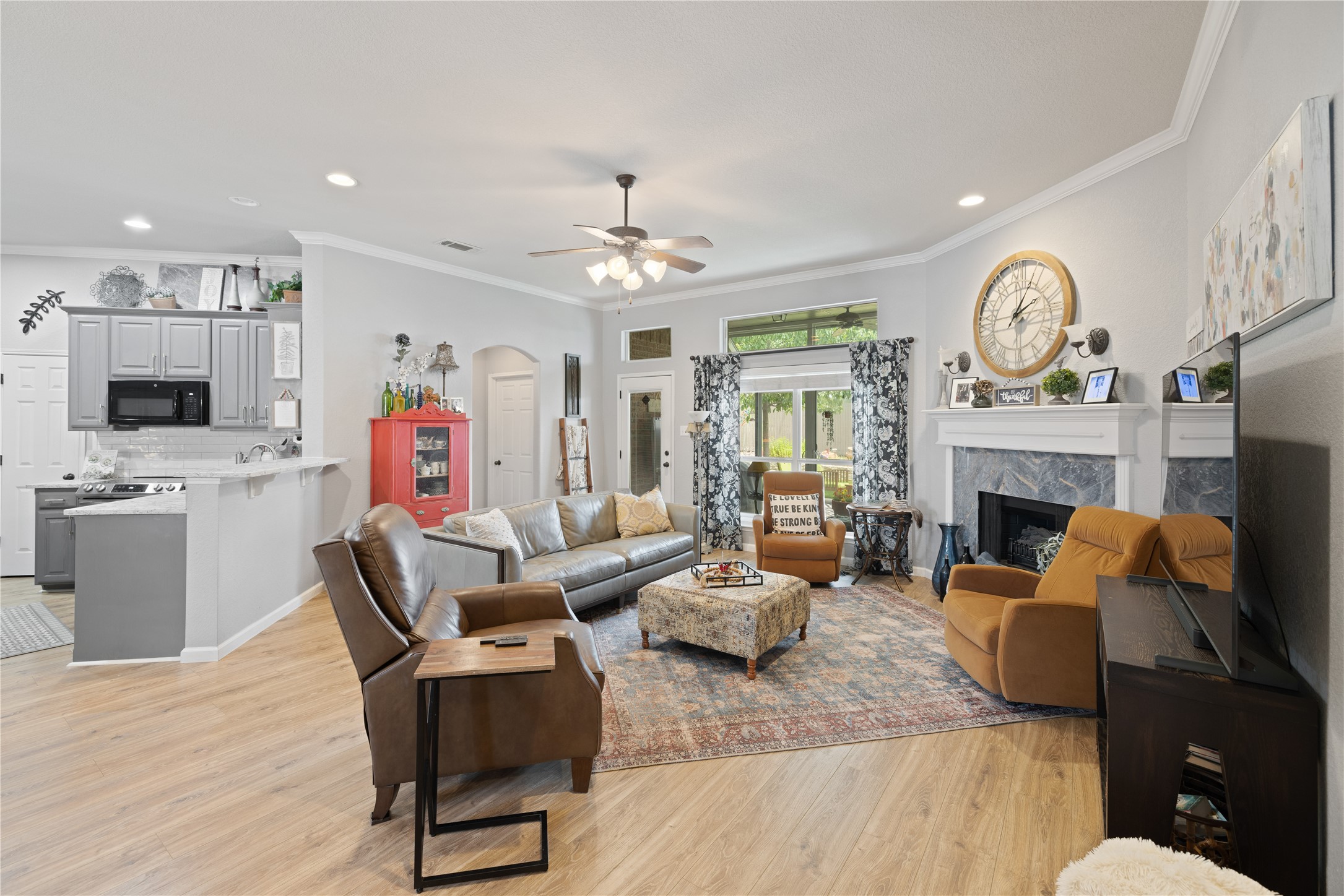 927 White Marlin Drive