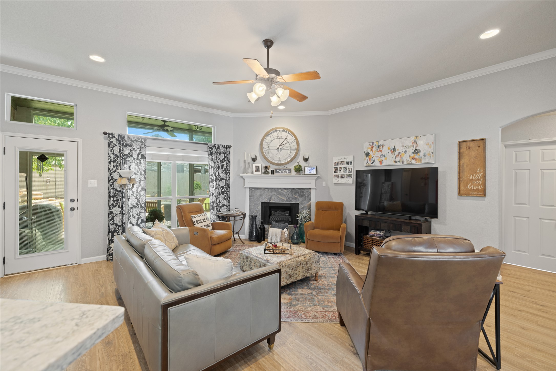 927 White Marlin Drive