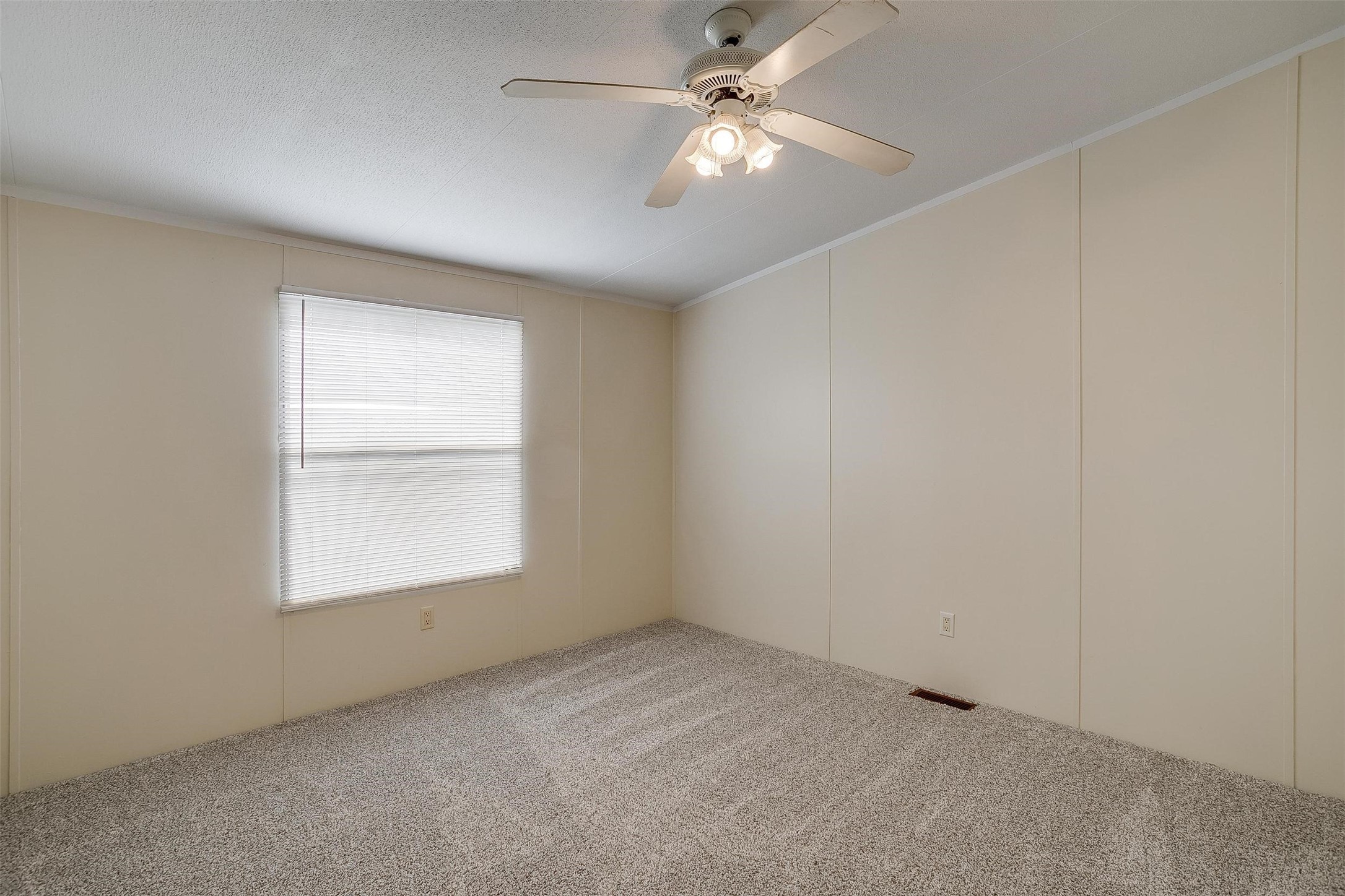 183 Private Road 4434