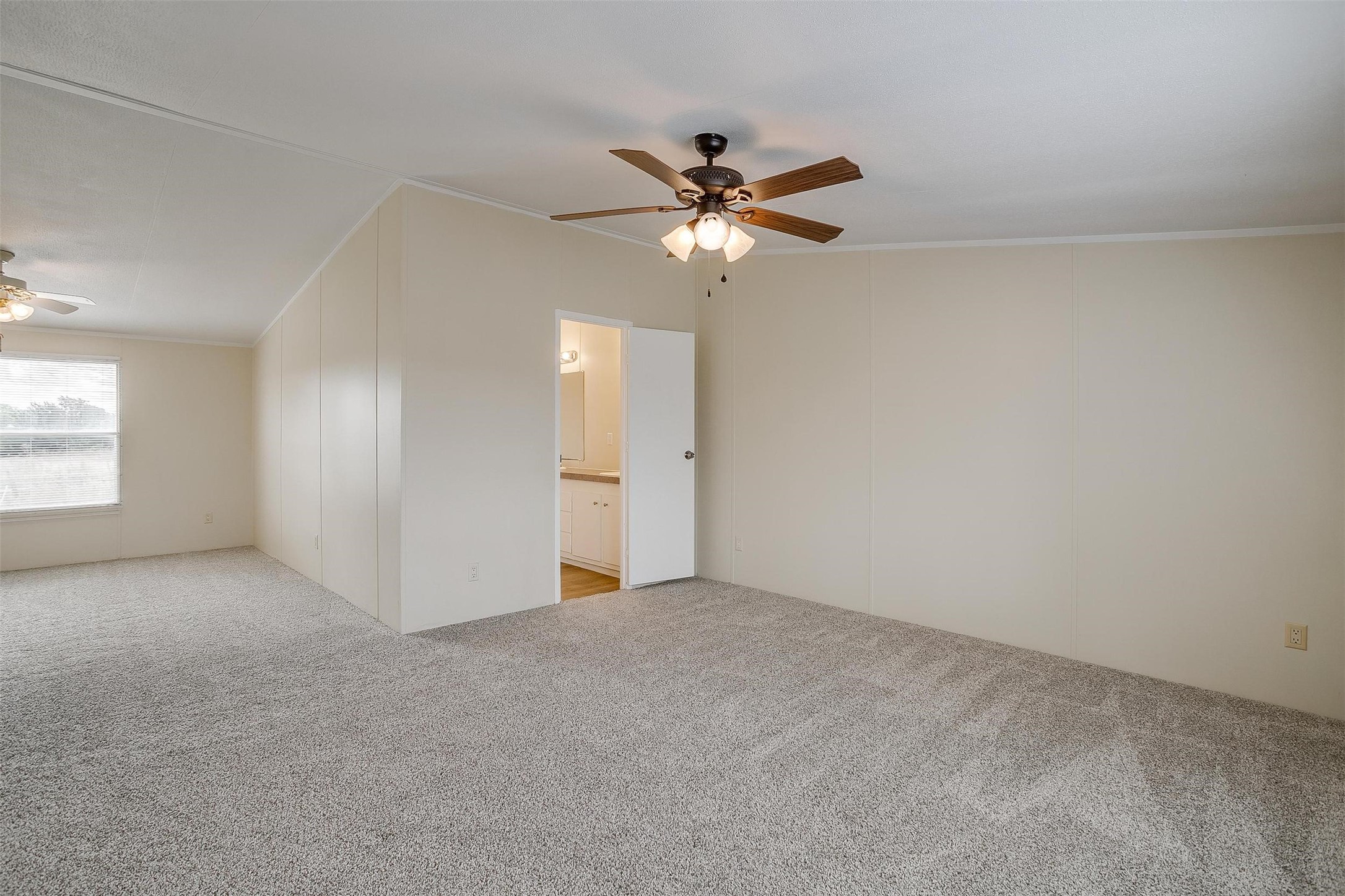 183 Private Road 4434