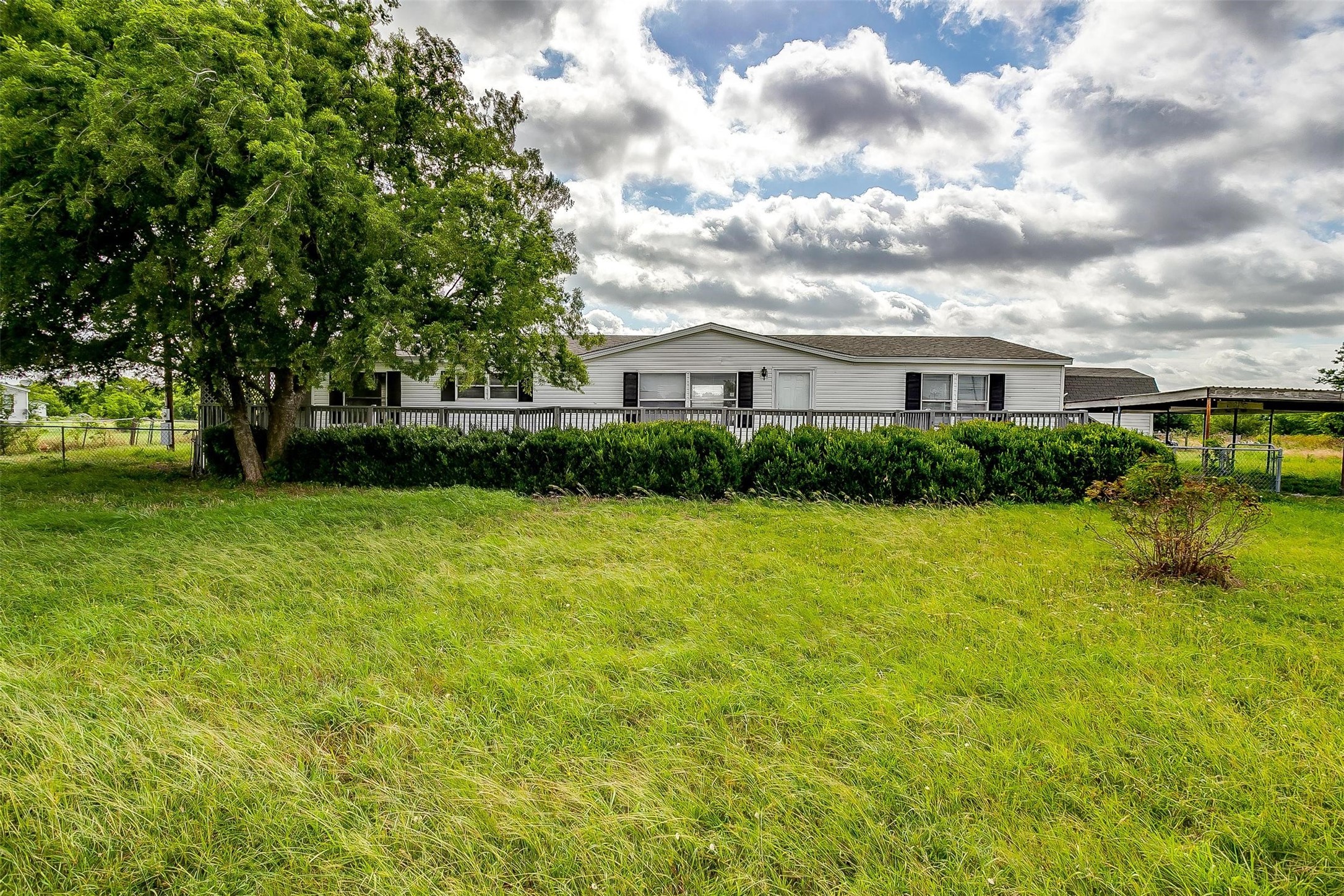 183 Private Road 4434
