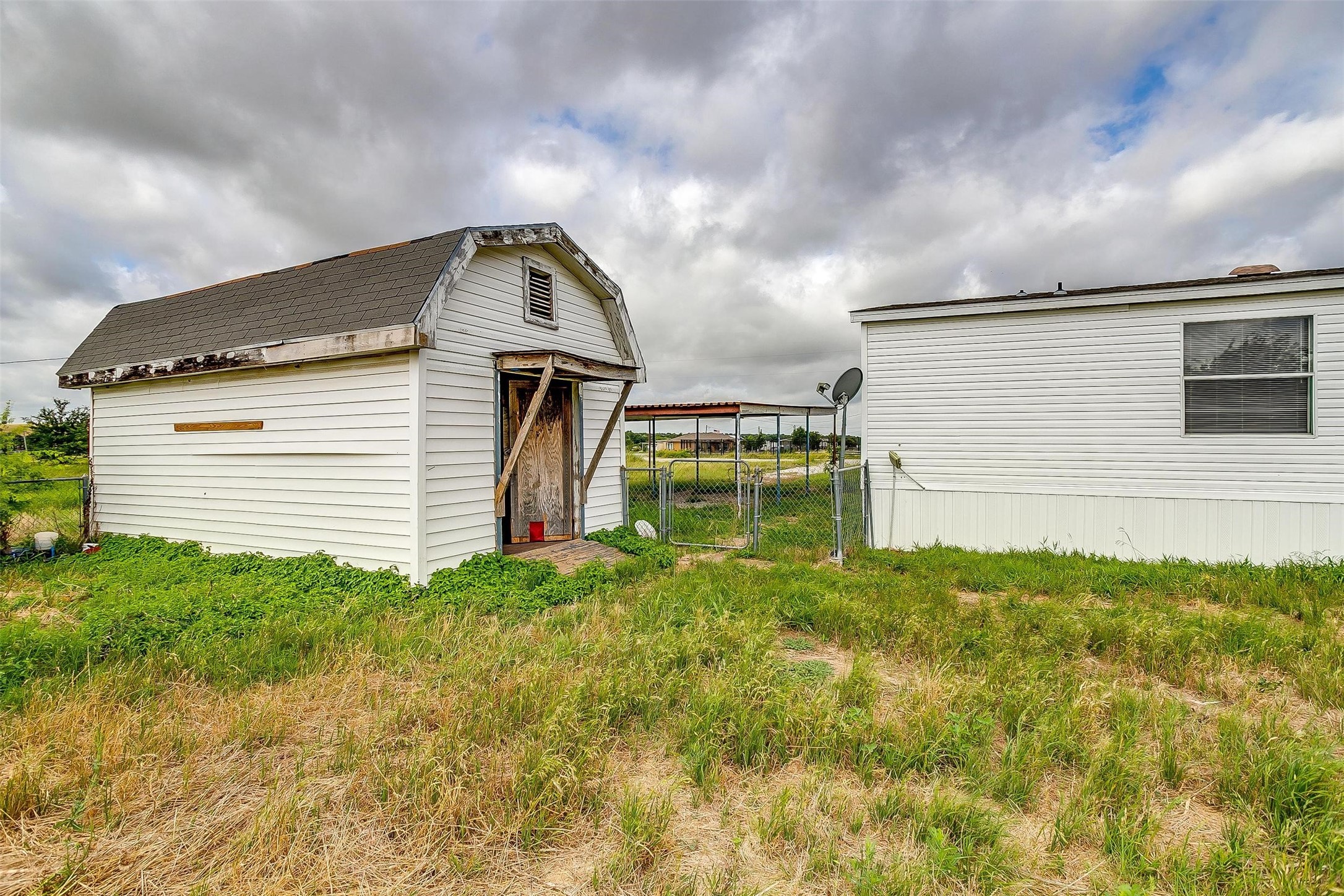 183 Private Road 4434