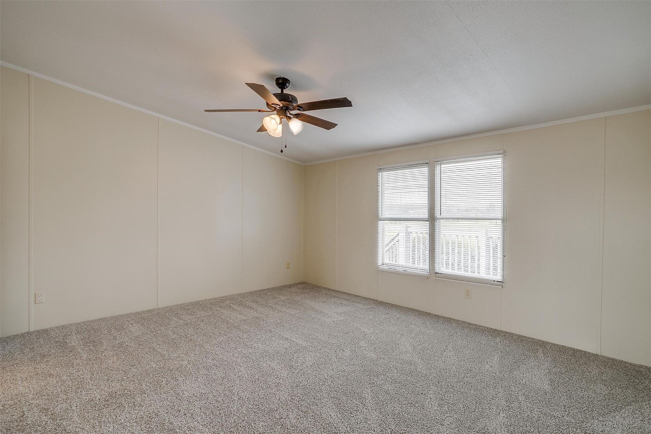 183 Private Road 4434