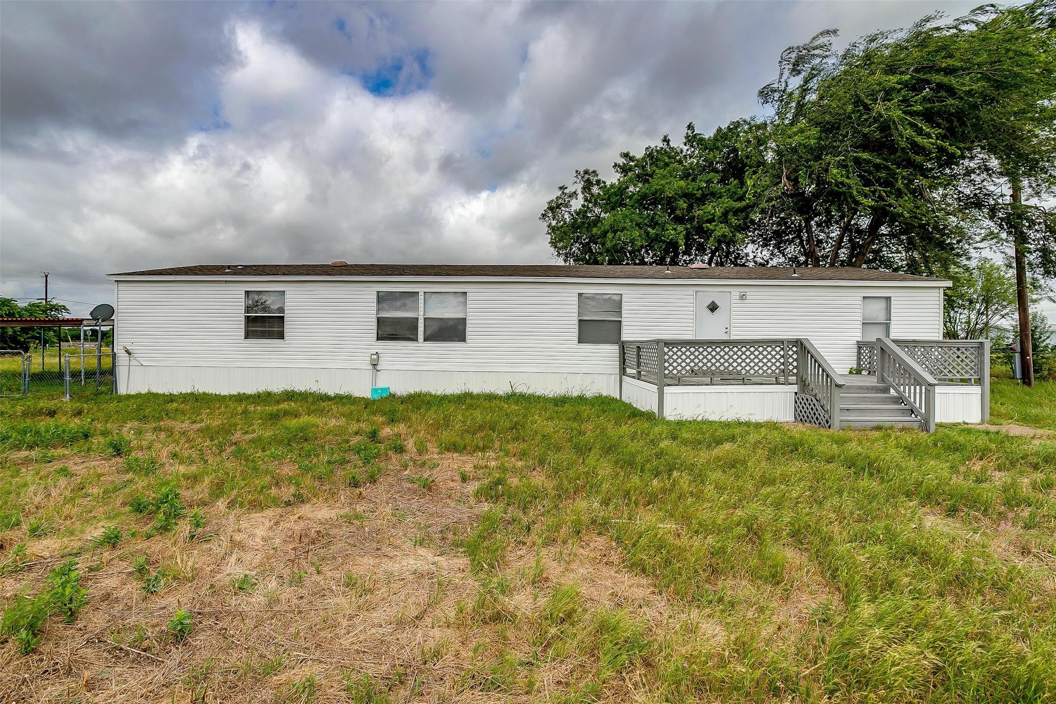 183 Private Road 4434
