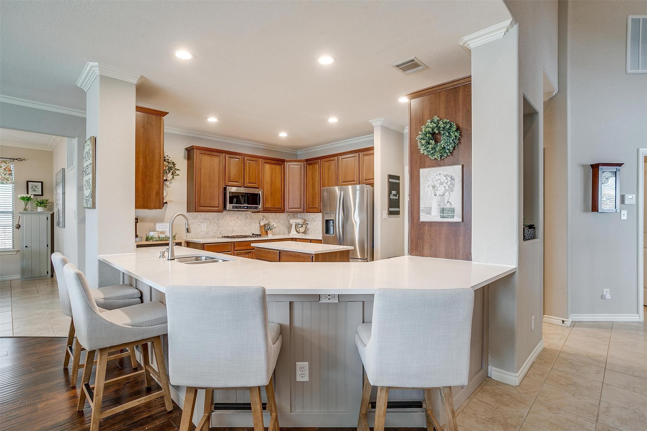 808 Valley Ridge Road