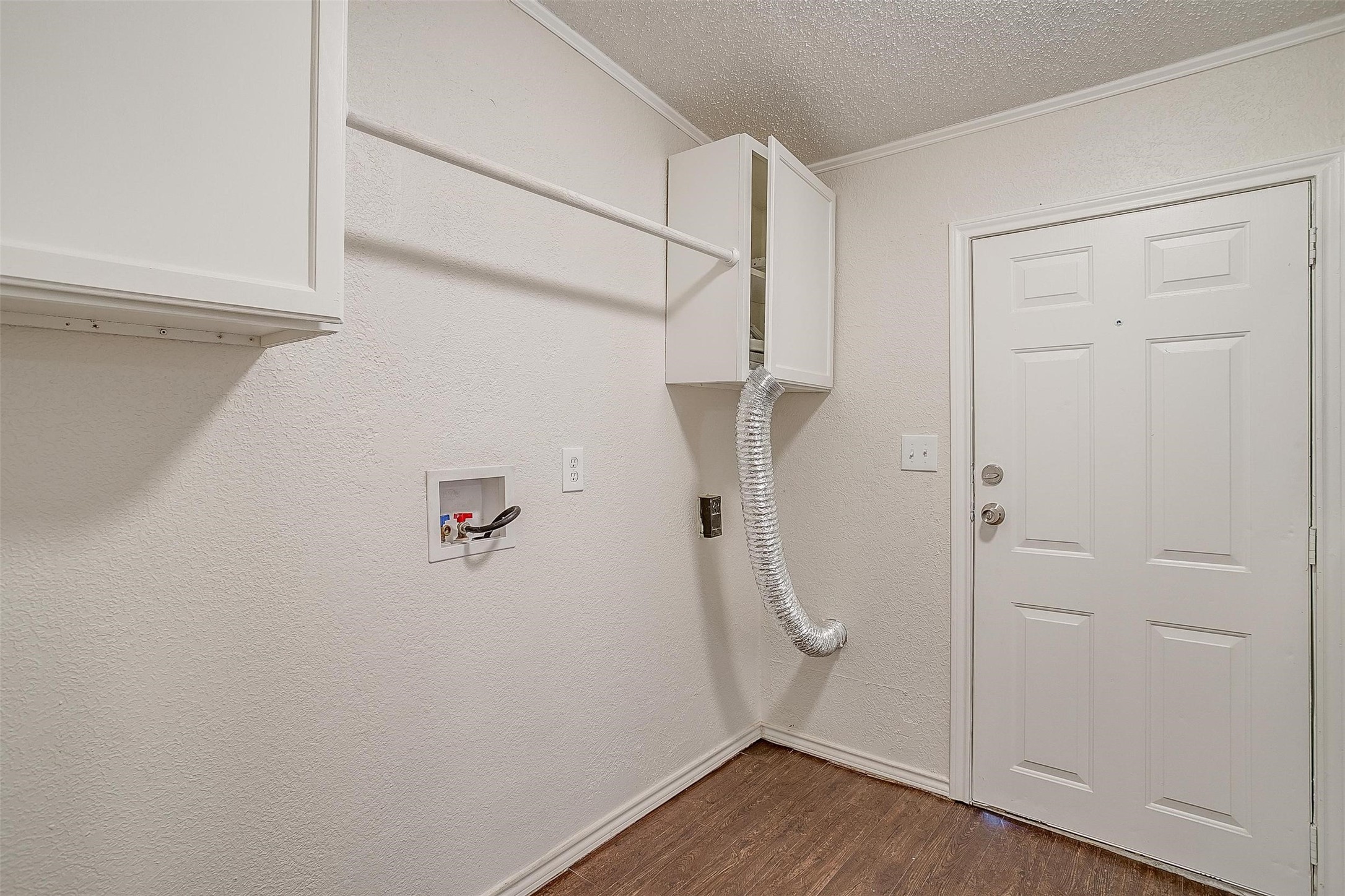 1816 Lariat Lane