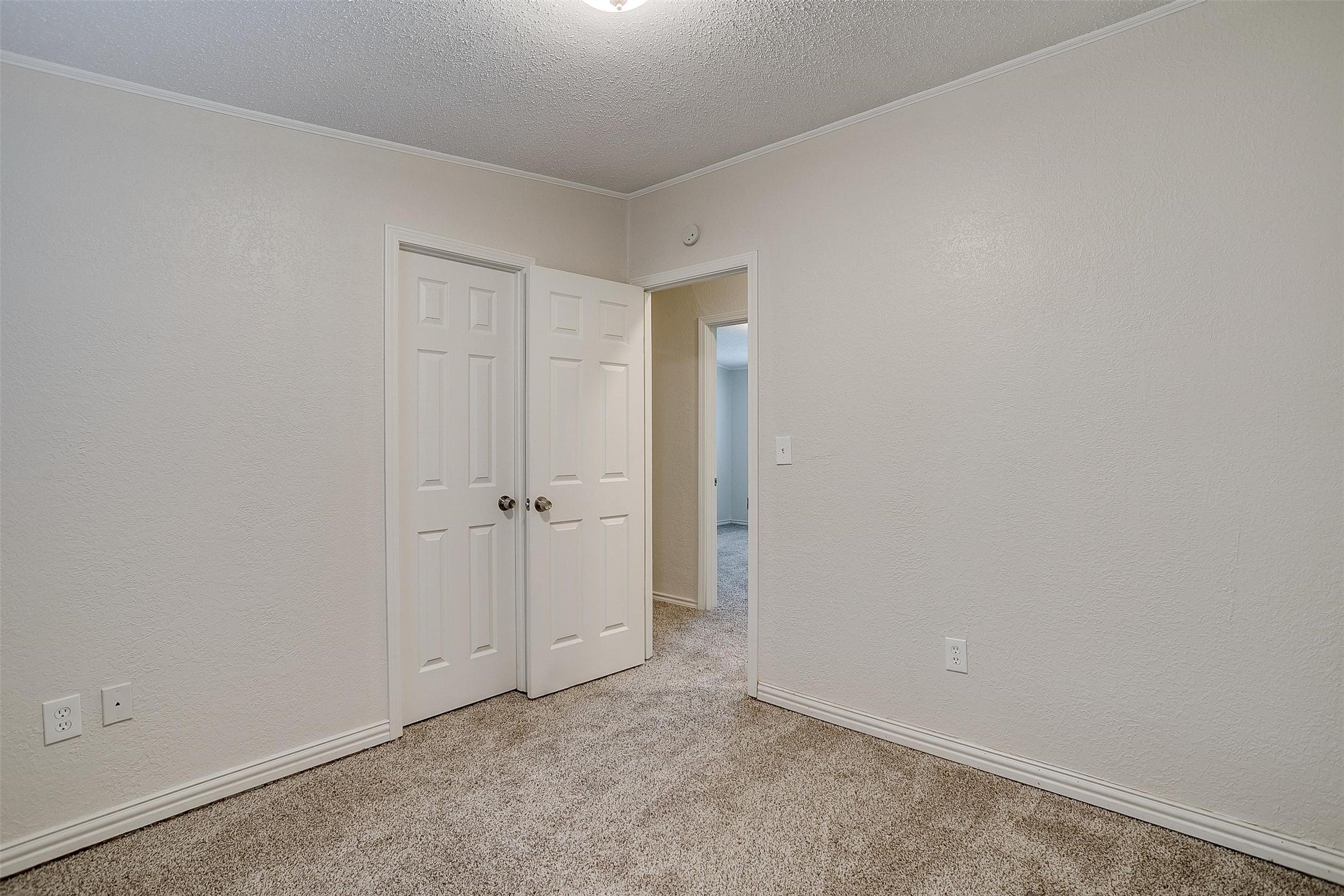1816 Lariat Lane