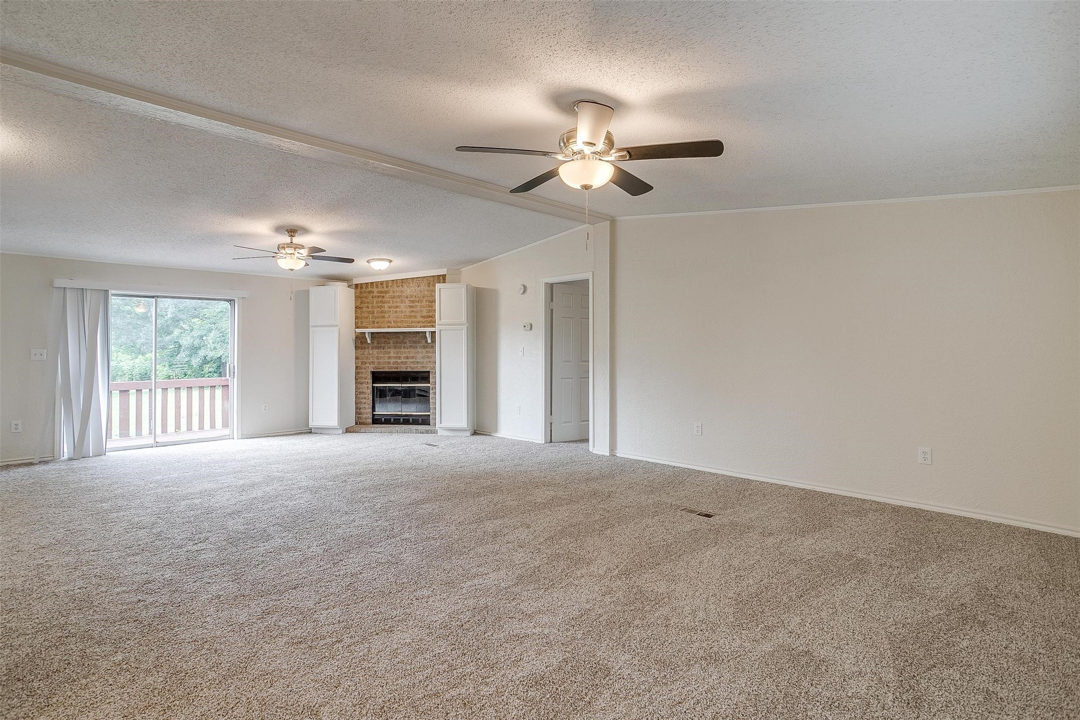 1816 Lariat Lane