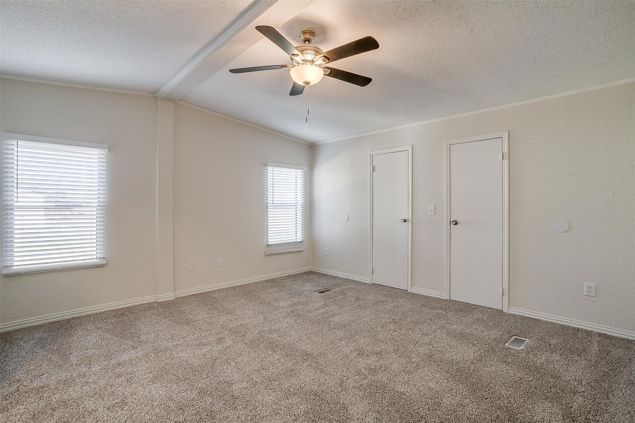 1816 Lariat Lane