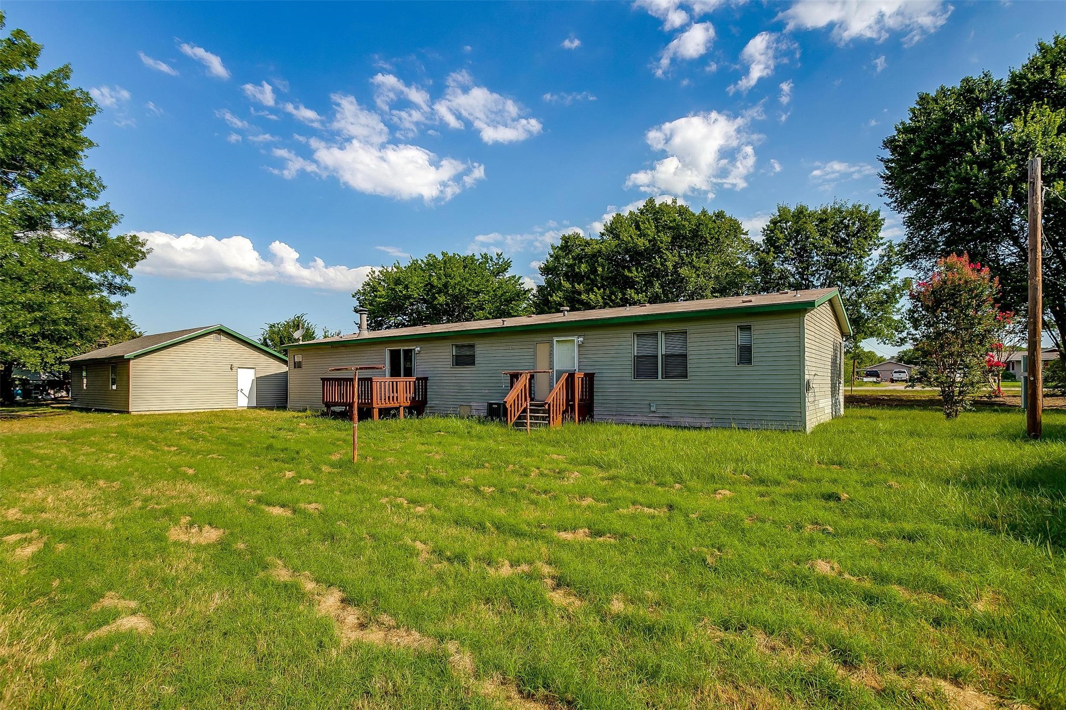1816 Lariat Lane