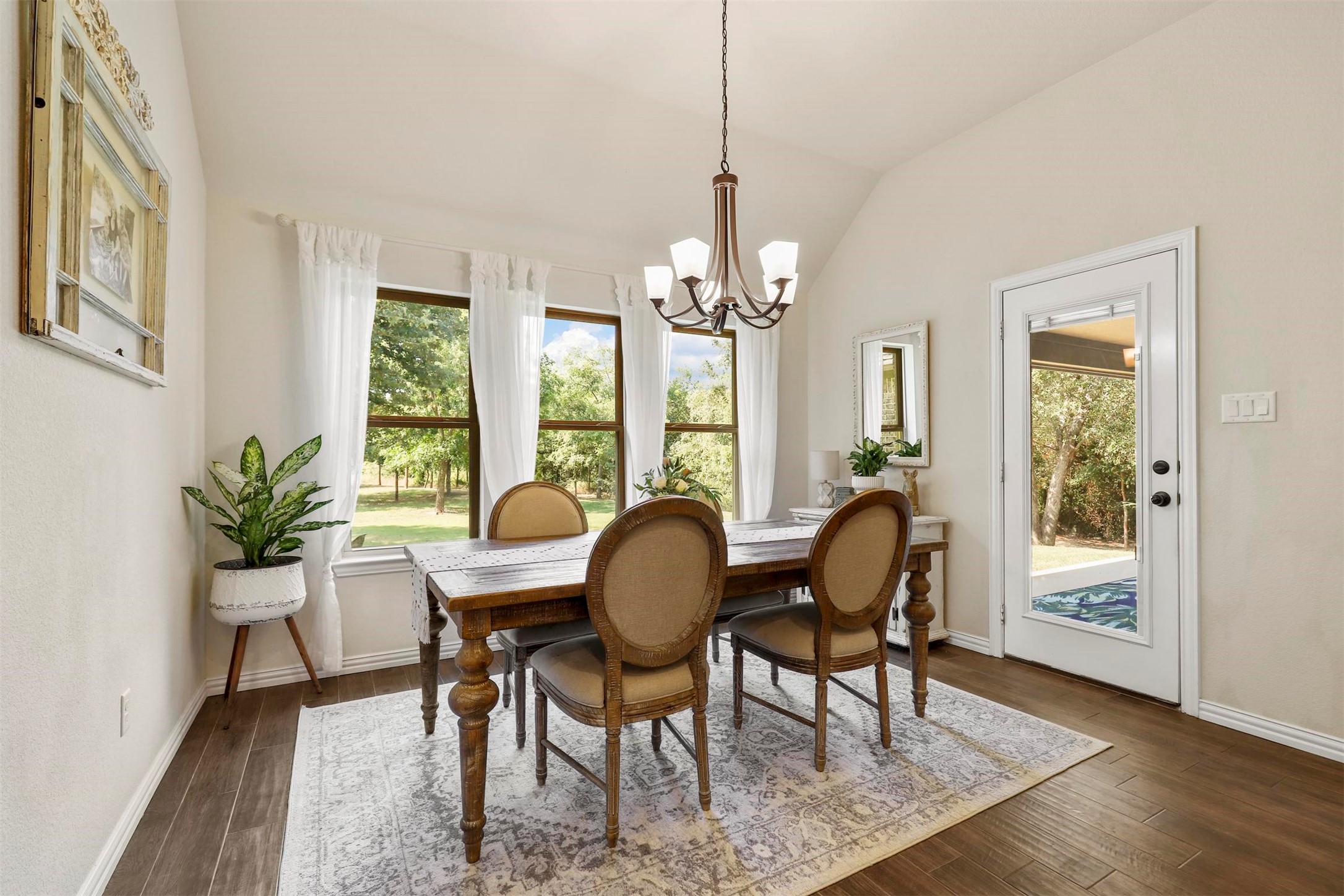1012 Merriam Court