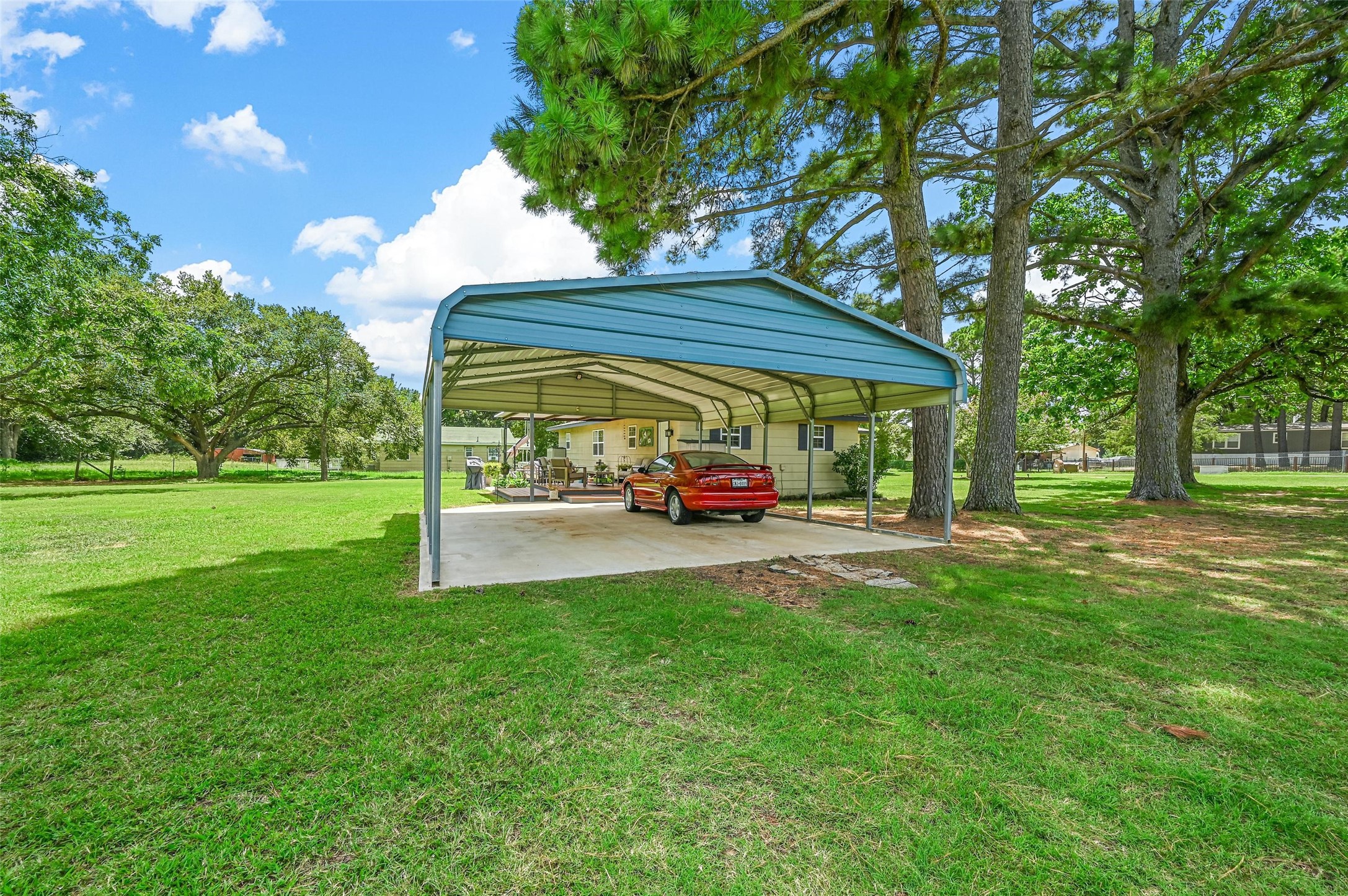 2016 Meadowview Street