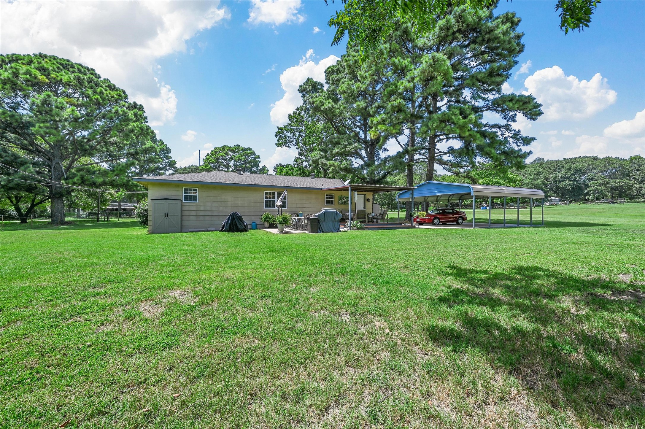 2016 Meadowview Street