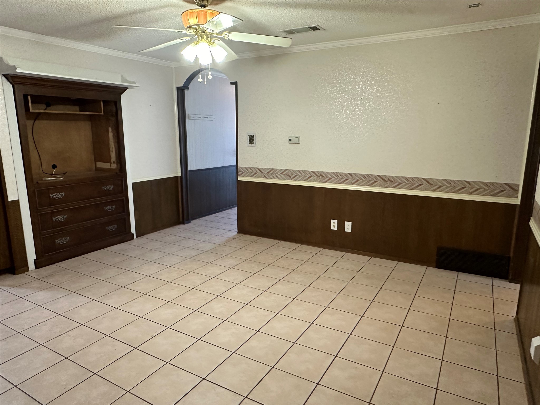621 Newton Drive