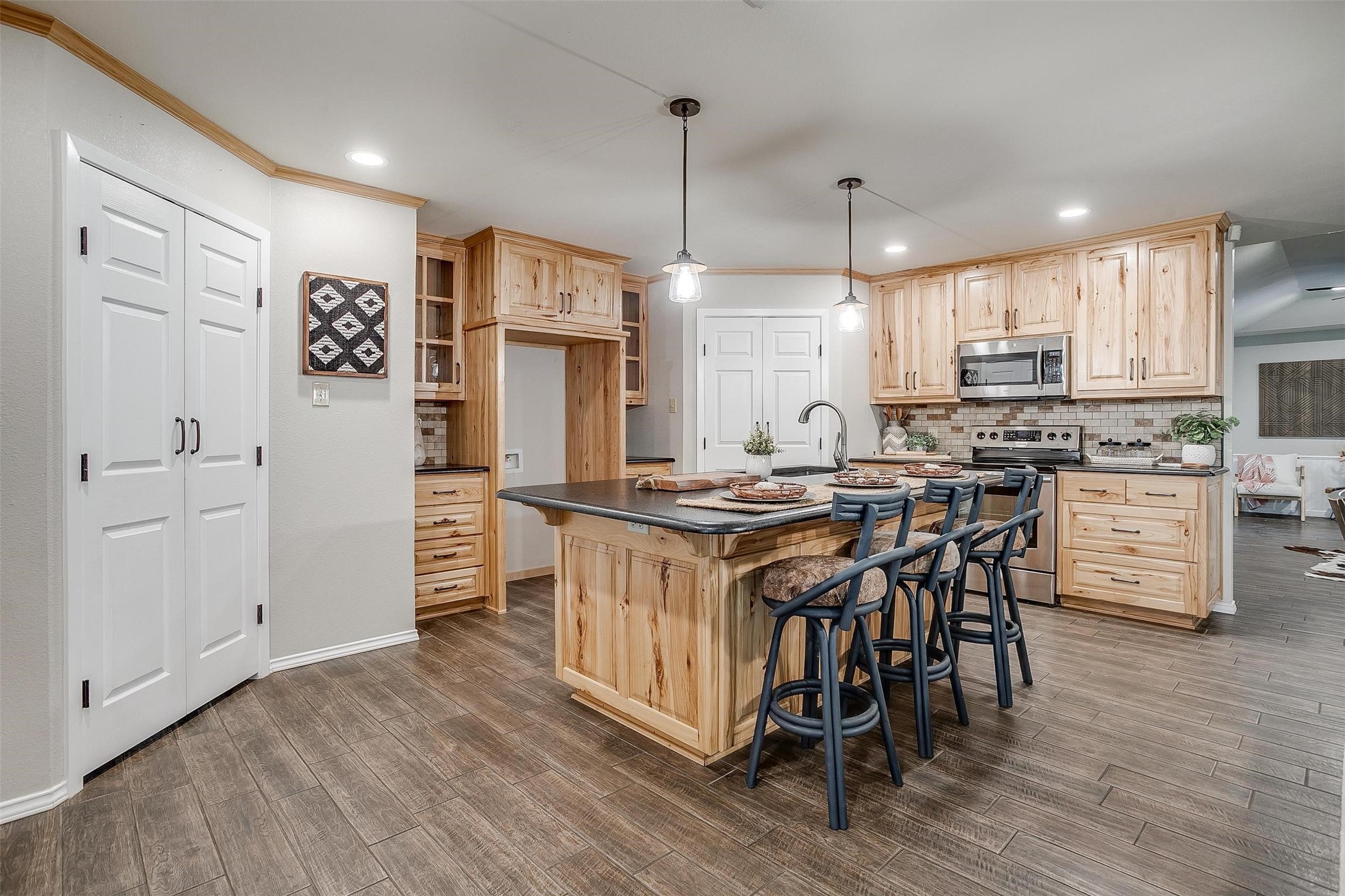 7008 County Road 527