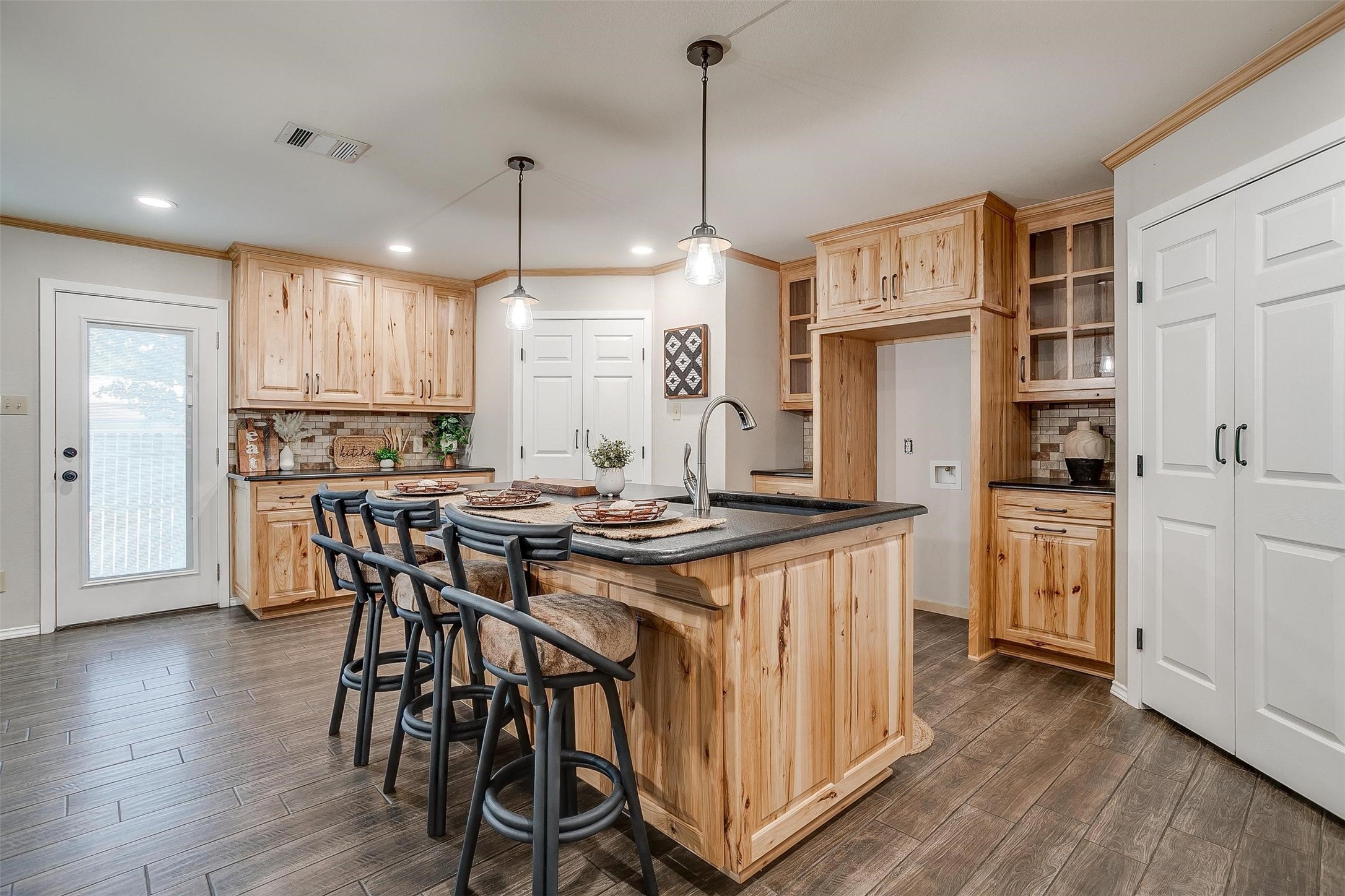 7008 County Road 527