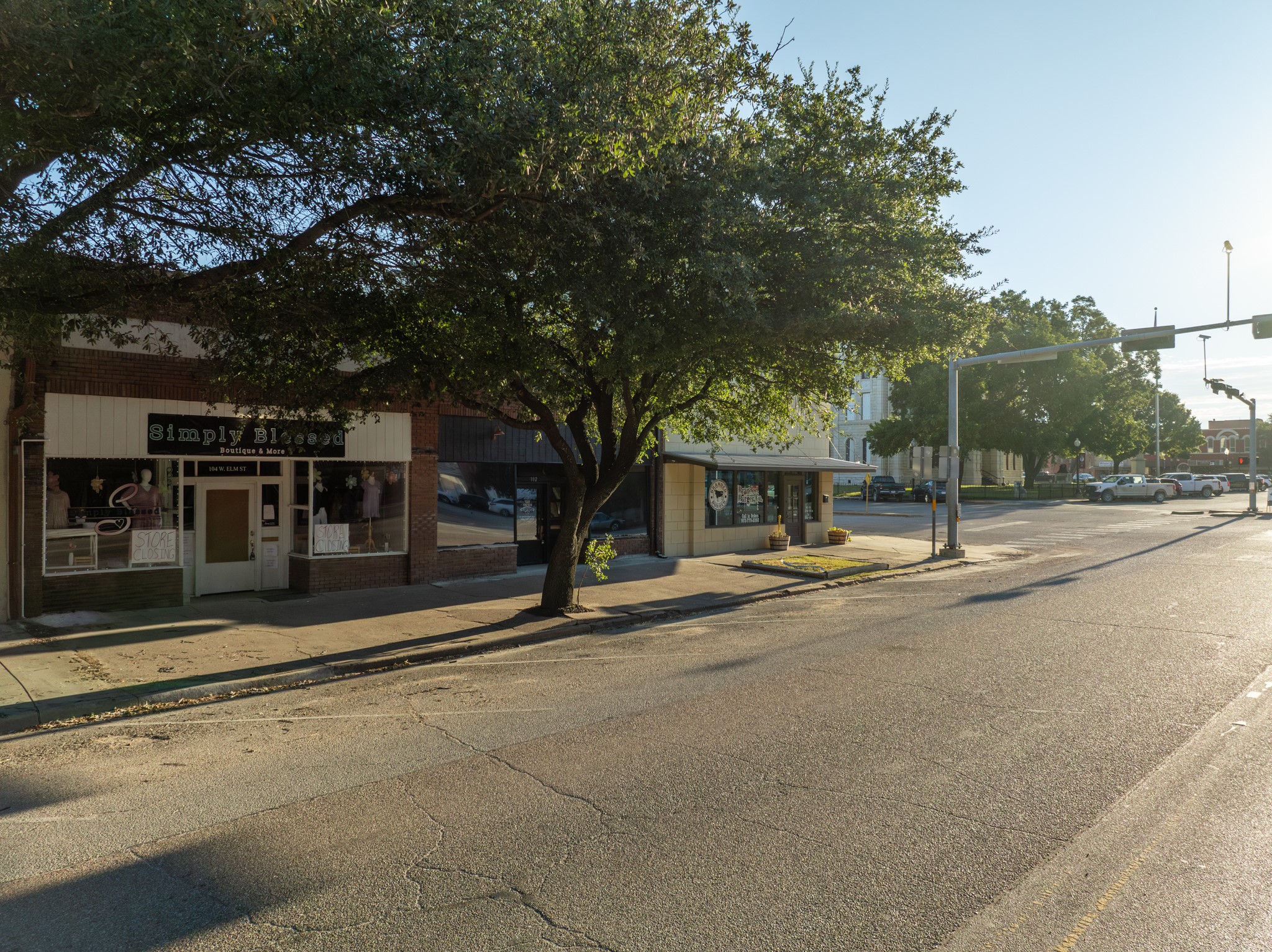 102 & 104 W Elm Street