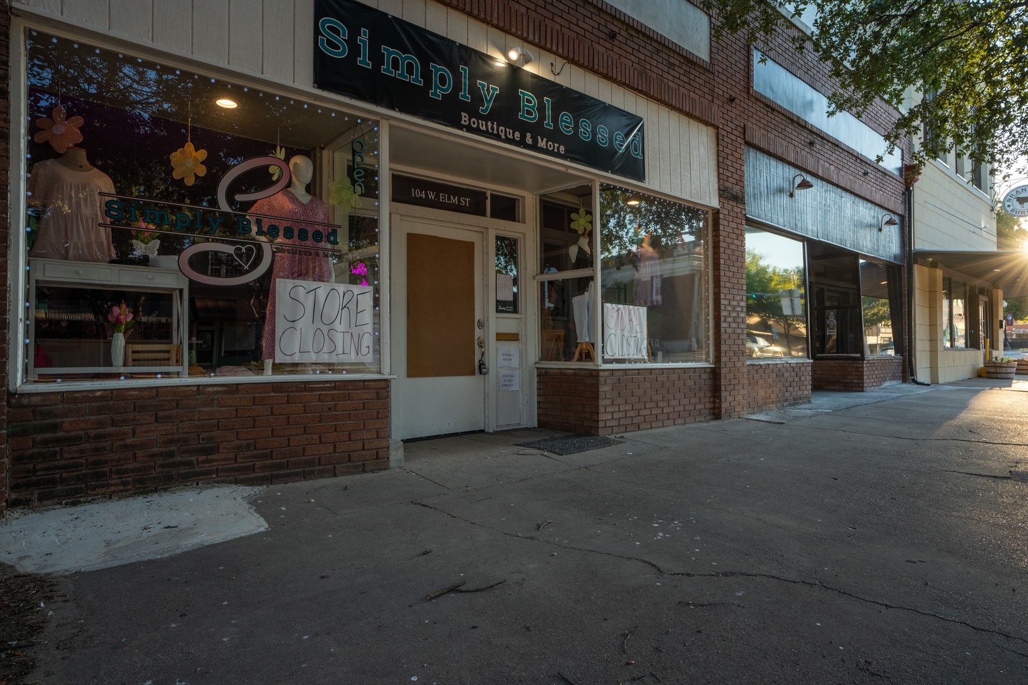 102 & 104 W Elm Street