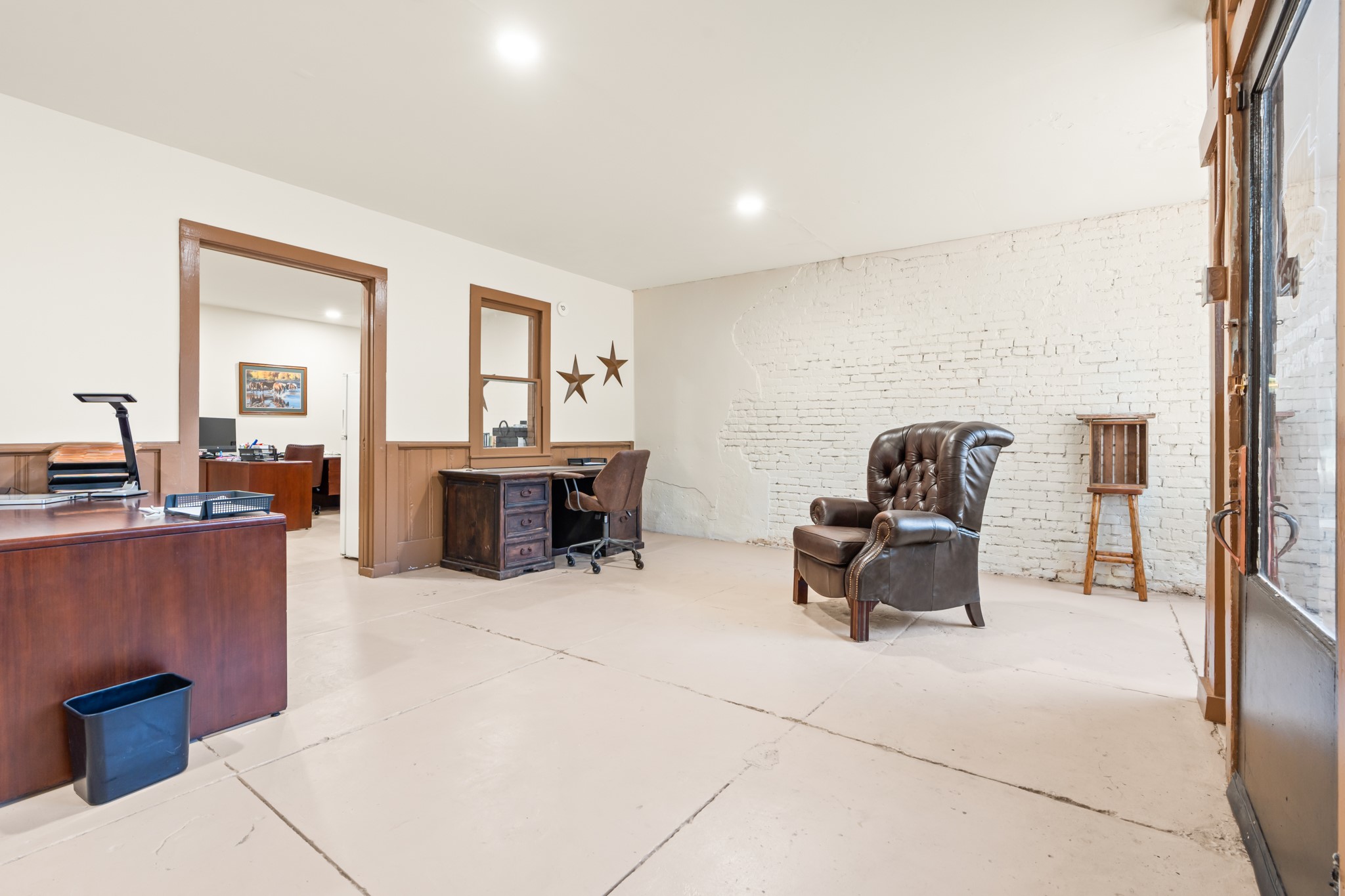 102 & 104 W Elm Street