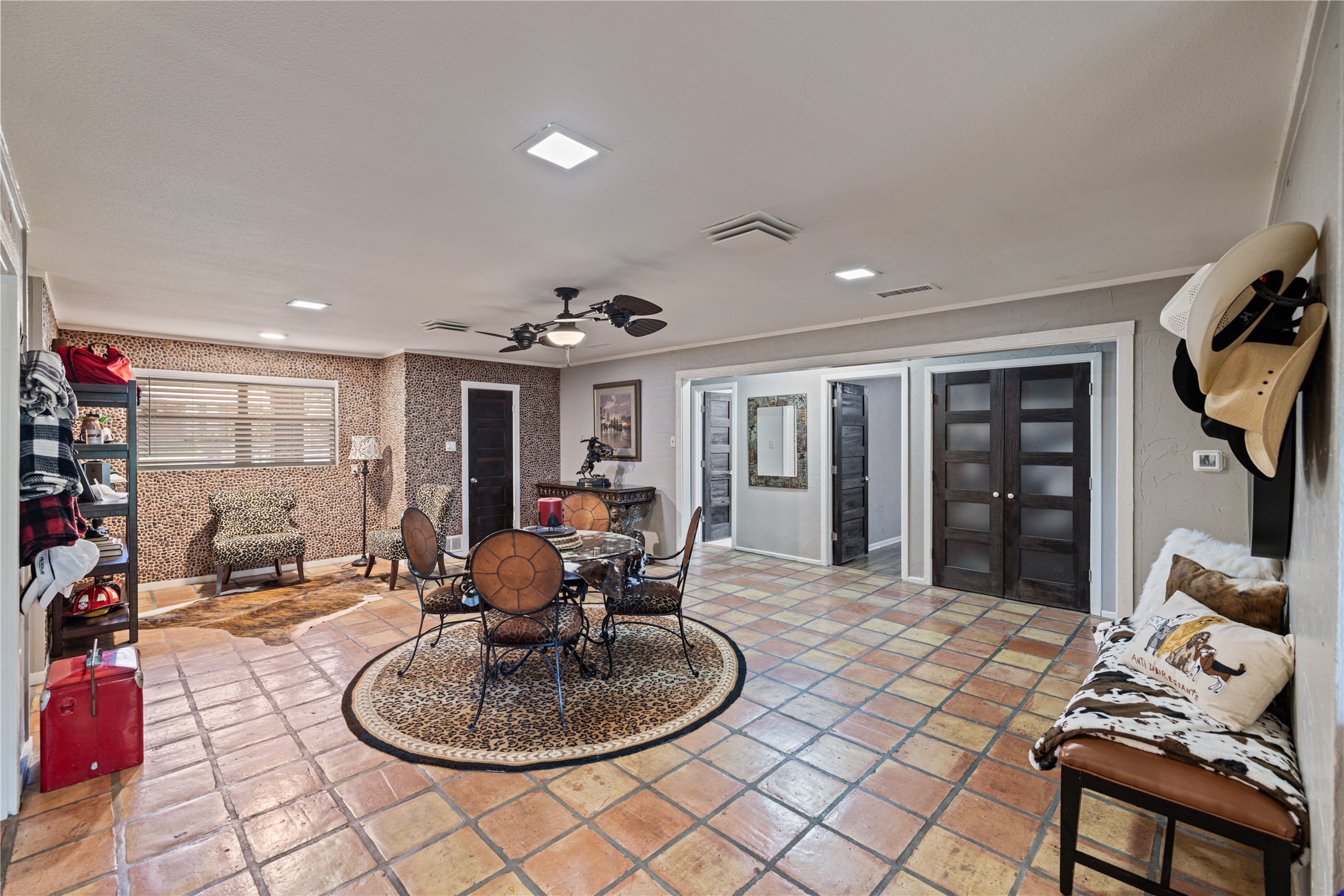 417 Oak Hollow Lane