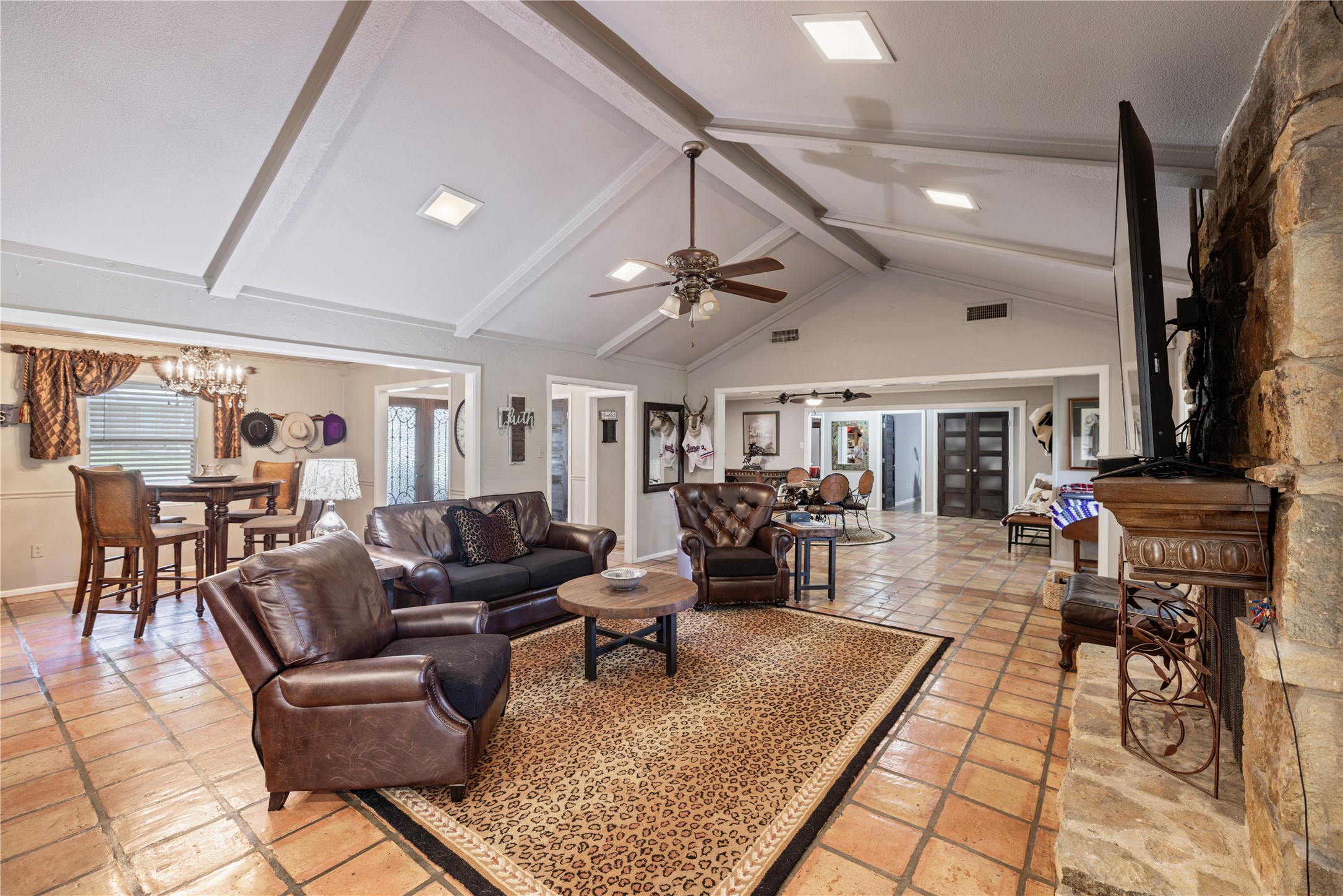 417 Oak Hollow Lane