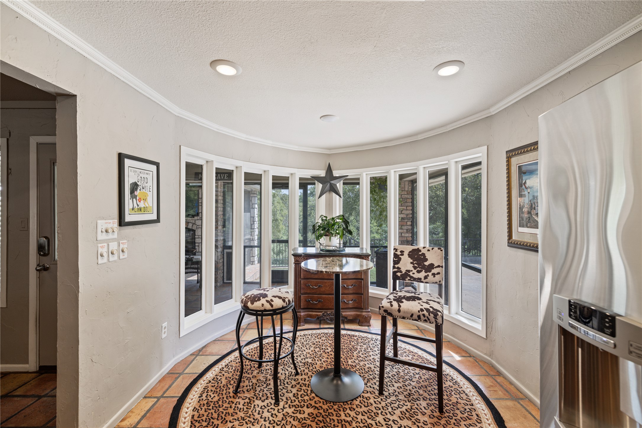 417 Oak Hollow Lane